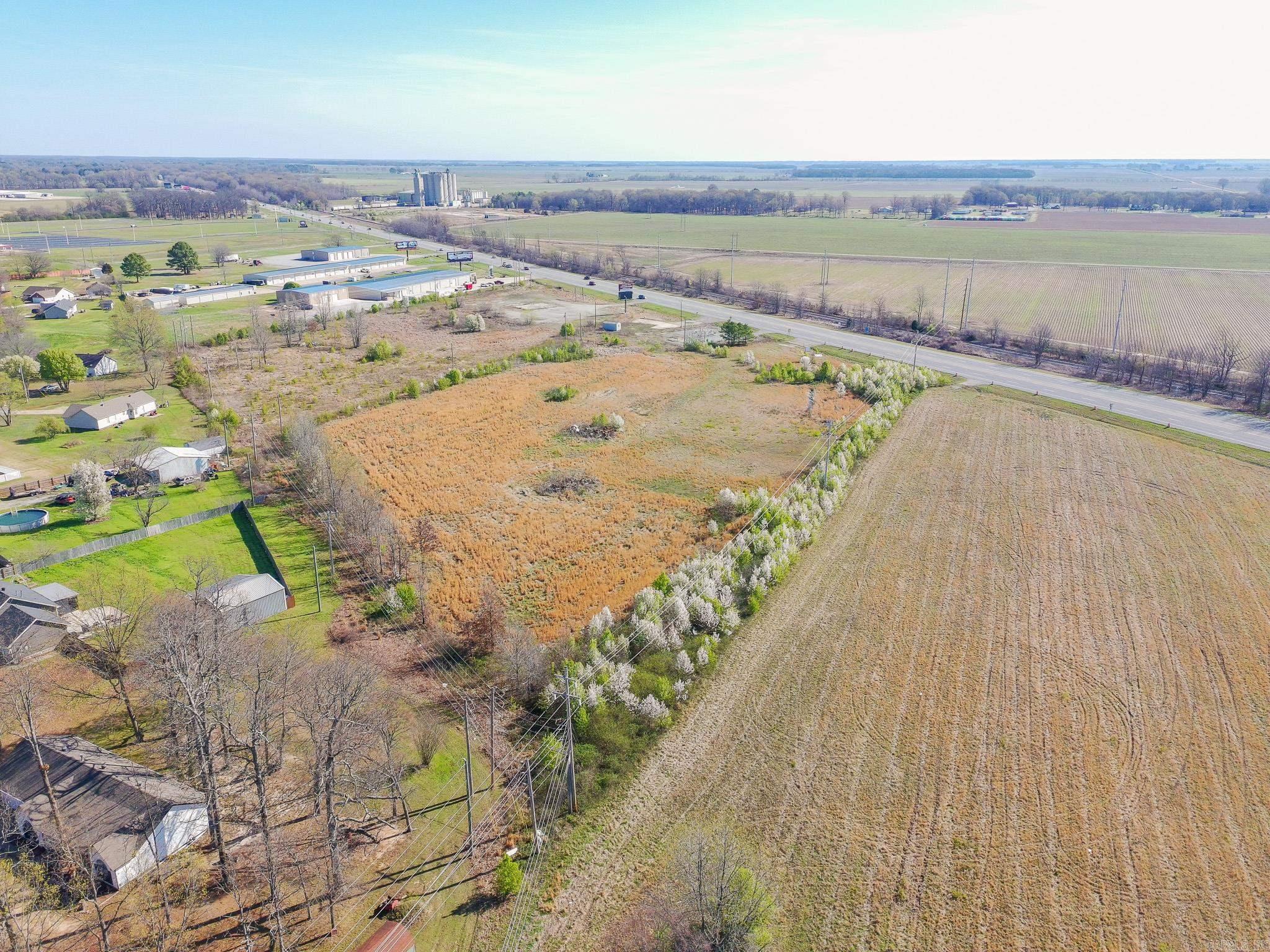 6021 Johnson Property Photo 2