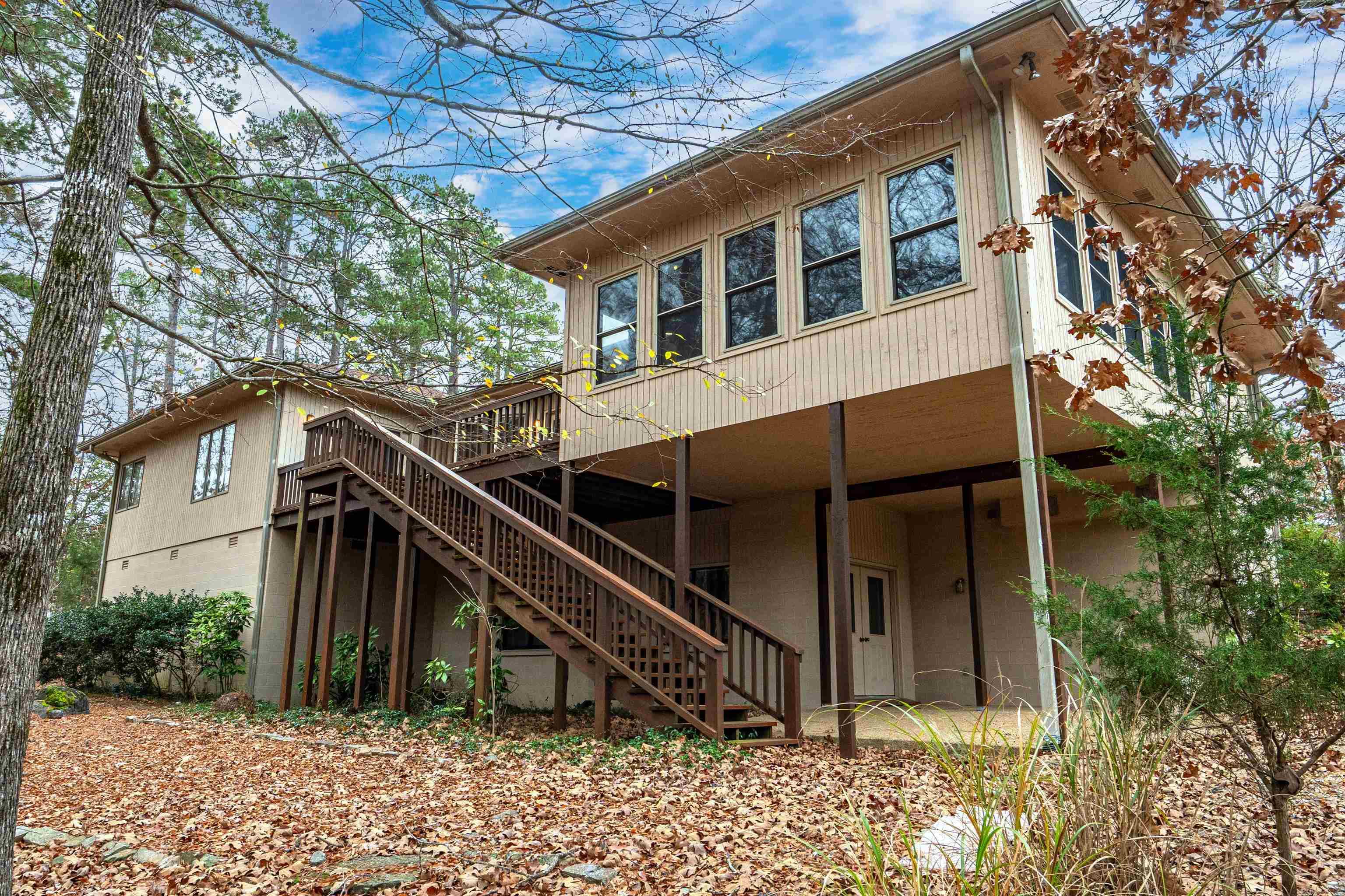 2 Resplandor Place Property Photo 2