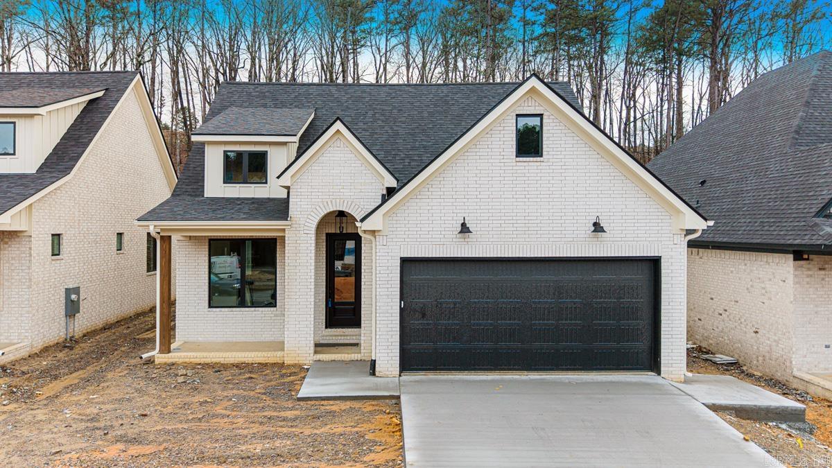 137 Kinley Loop Property Photo 1