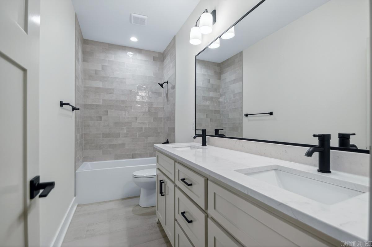 139 Kinley Loop Property Photo 24