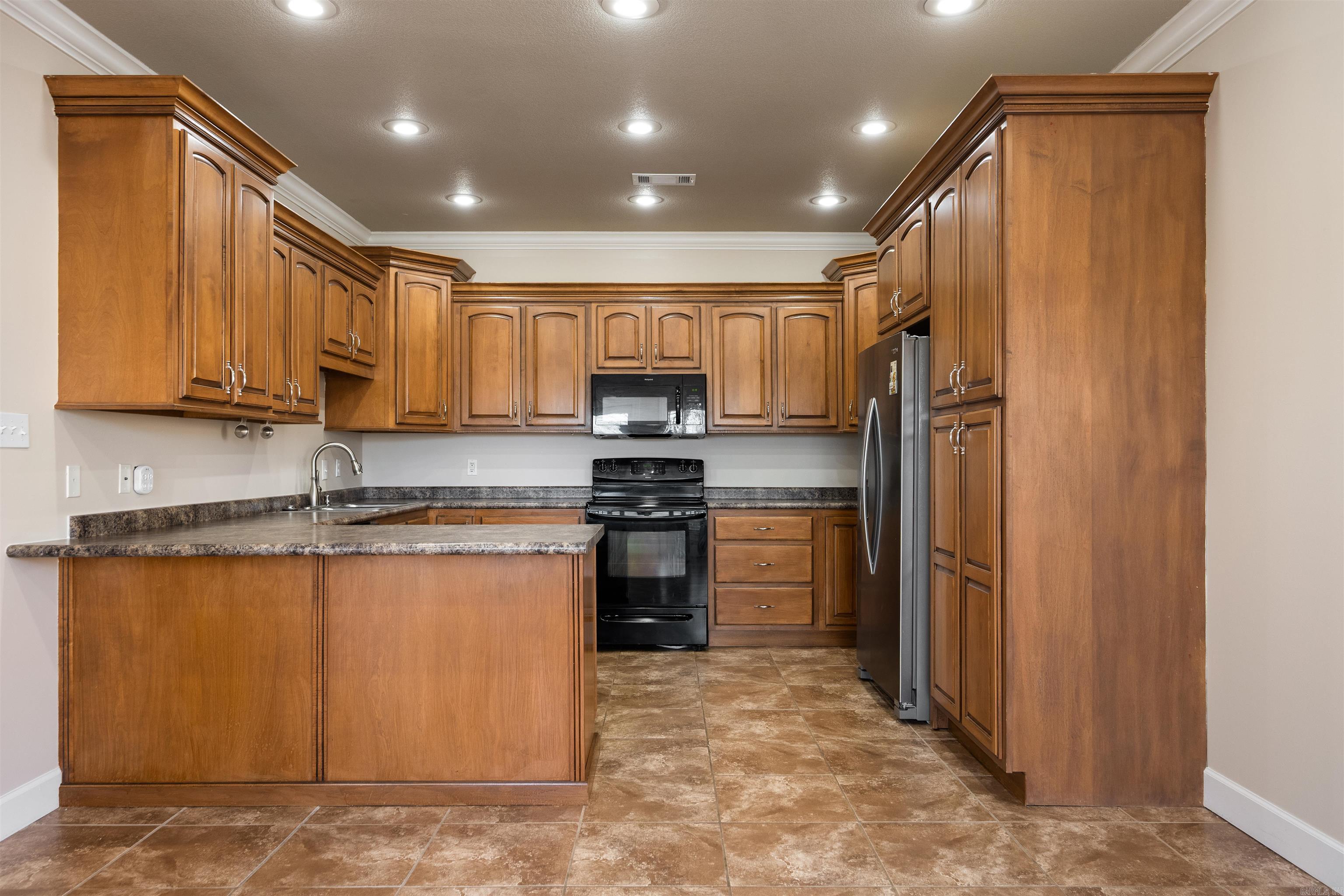 4801 Lochmoor Circle Property Photo 11
