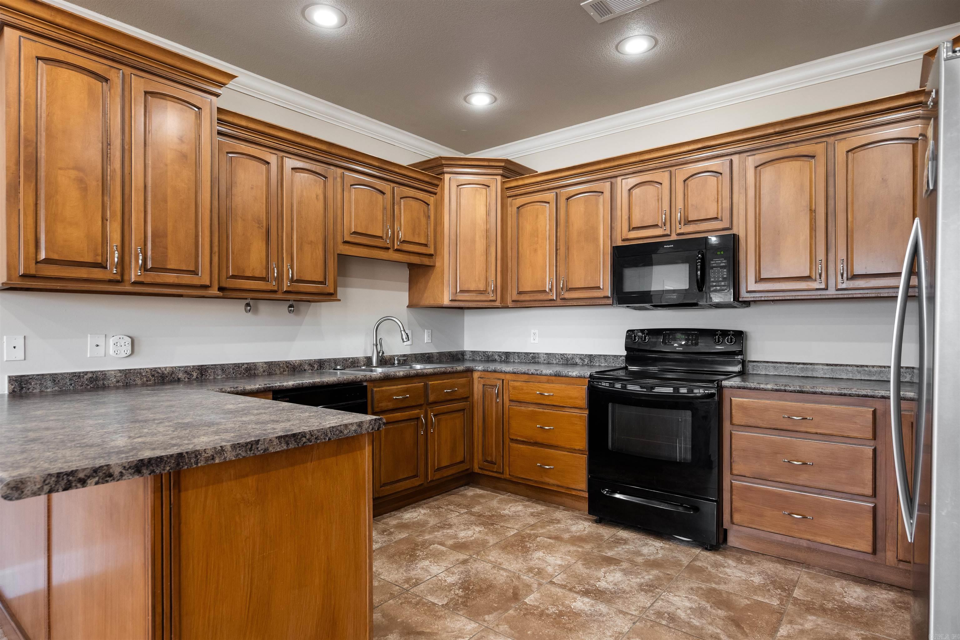 4801 Lochmoor Circle Property Photo 13