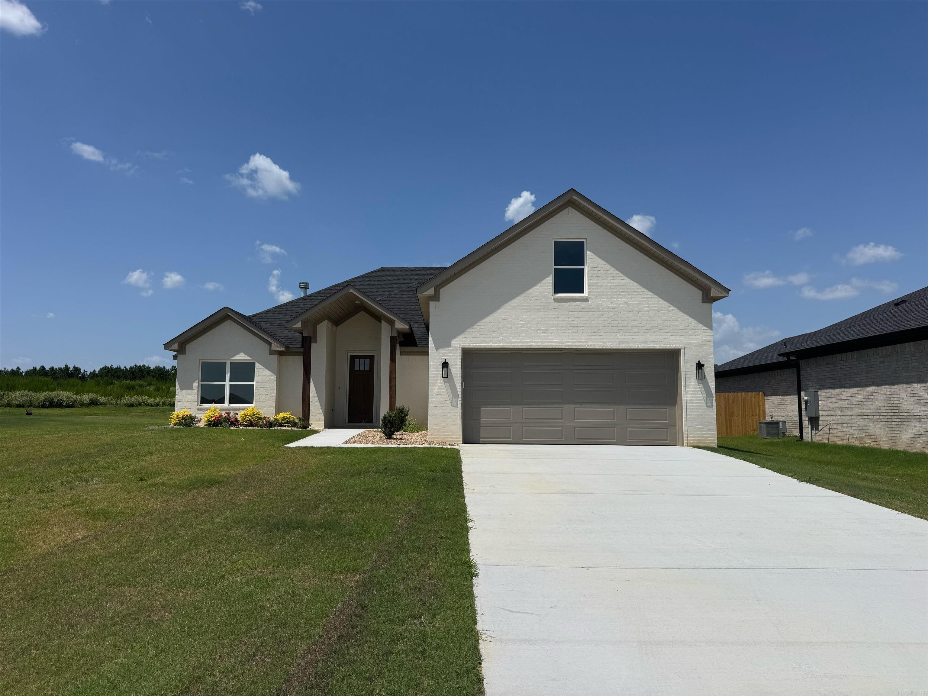 196 Kelton Lane Property Photo 1