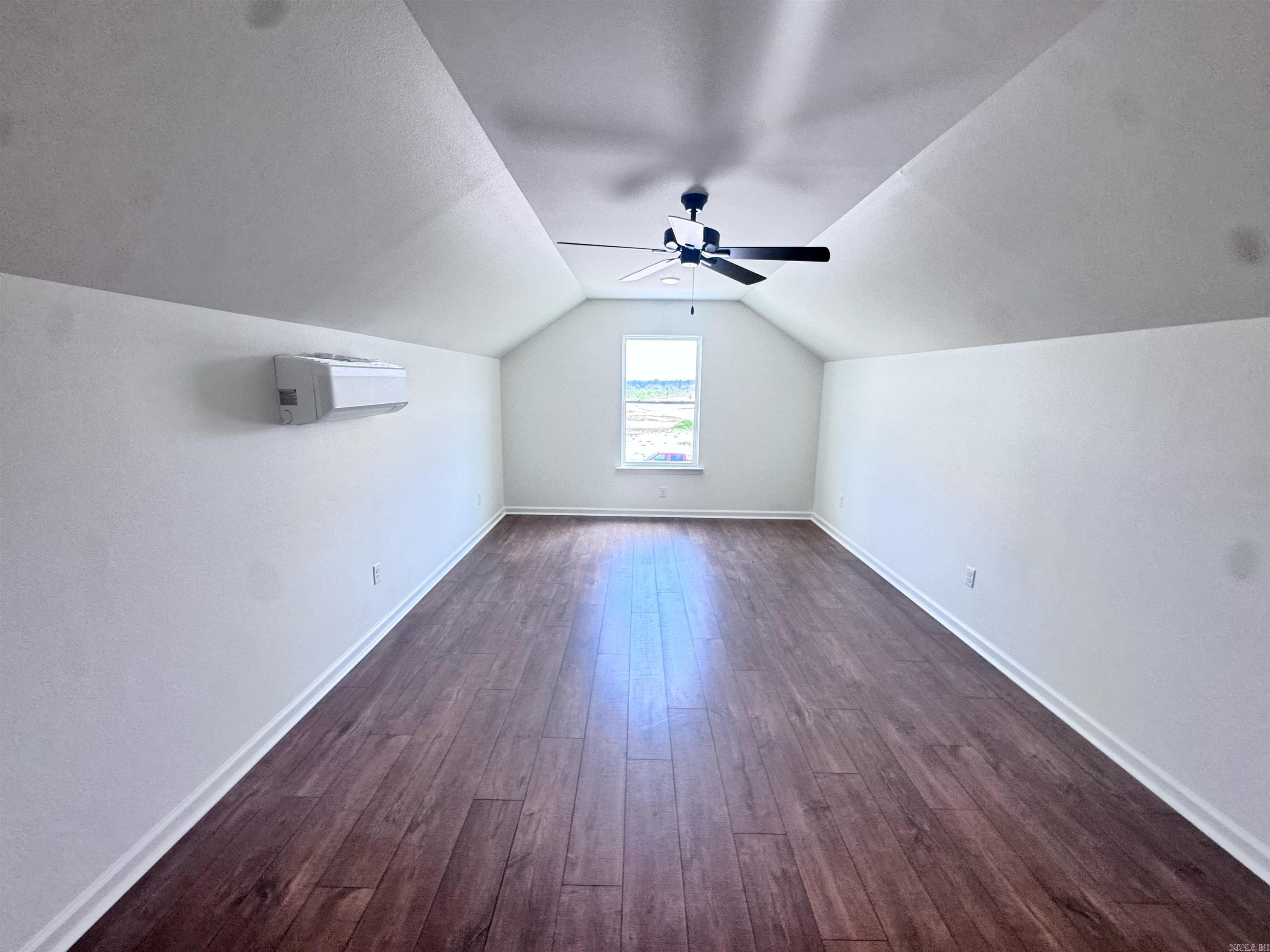 196 Kelton Lane Property Photo 13