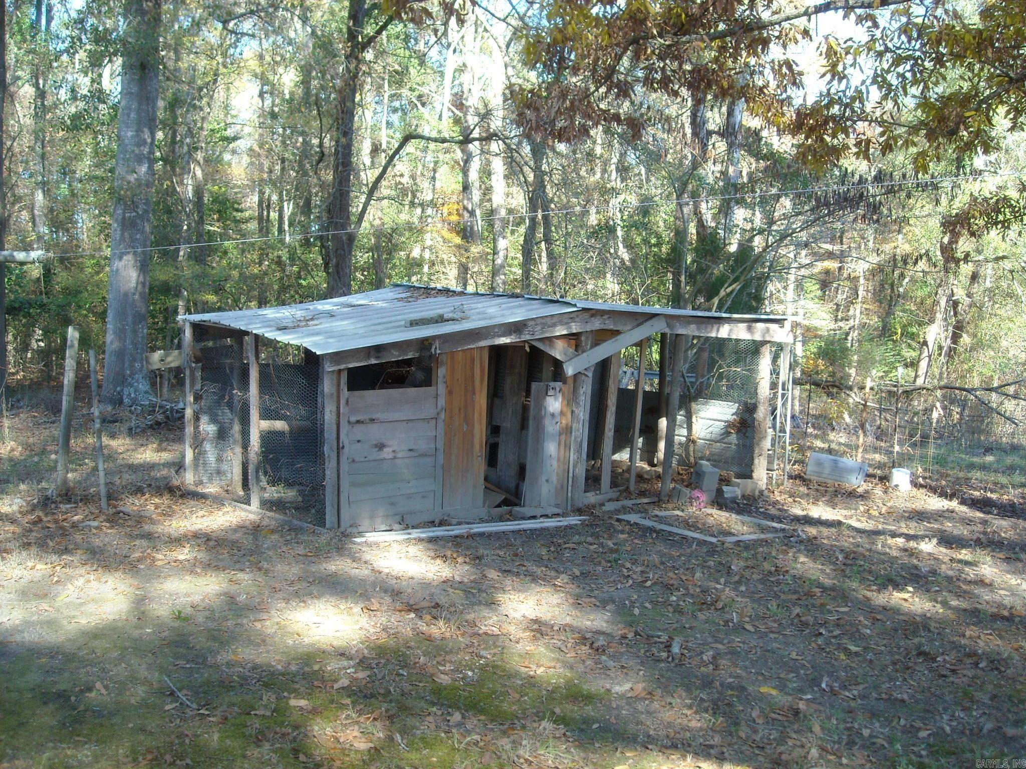 715 Oakland Road Property Photo 15