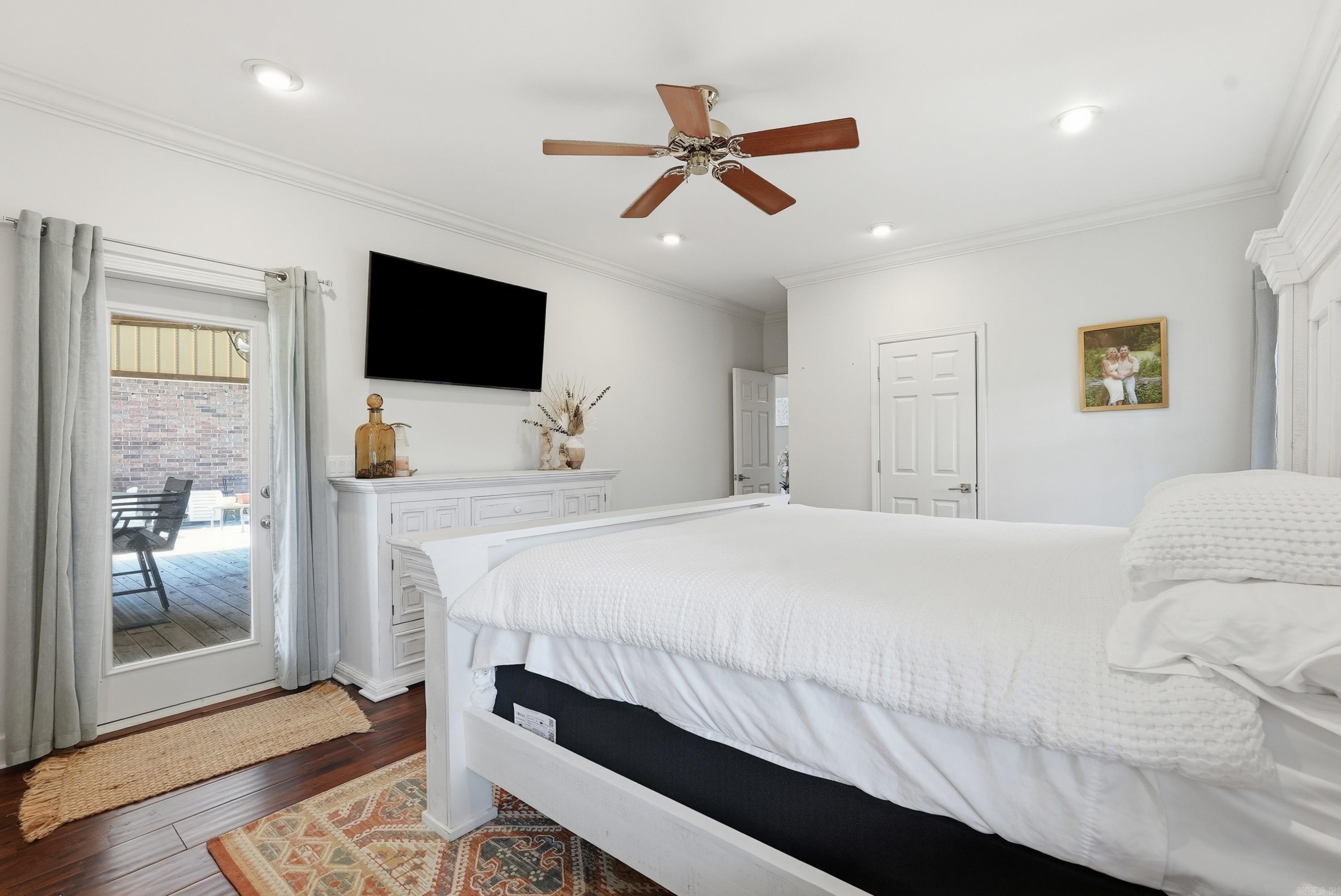 869 Copperfield Circle Property Photo 17