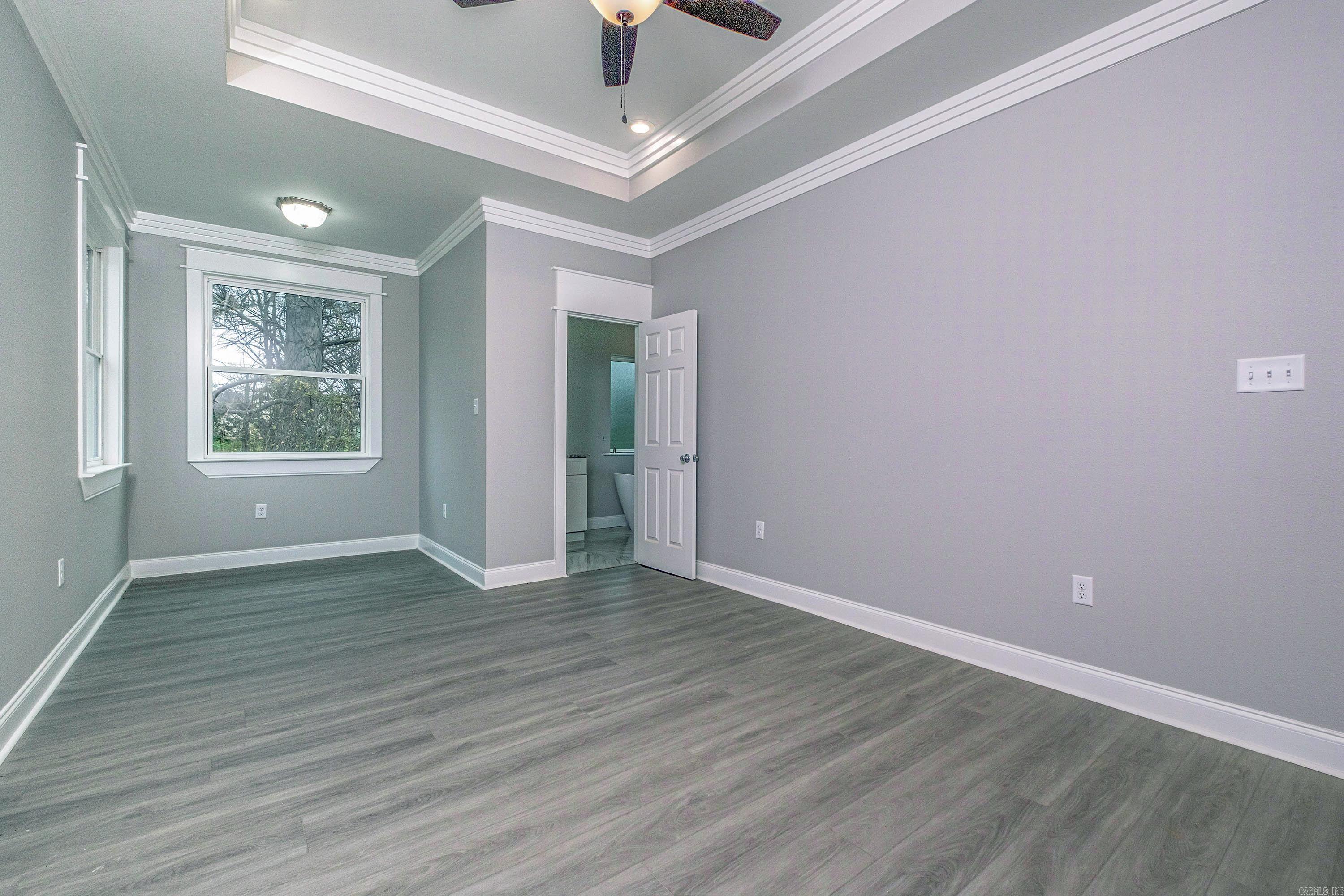 2919 Martel Avenue Property Photo 11