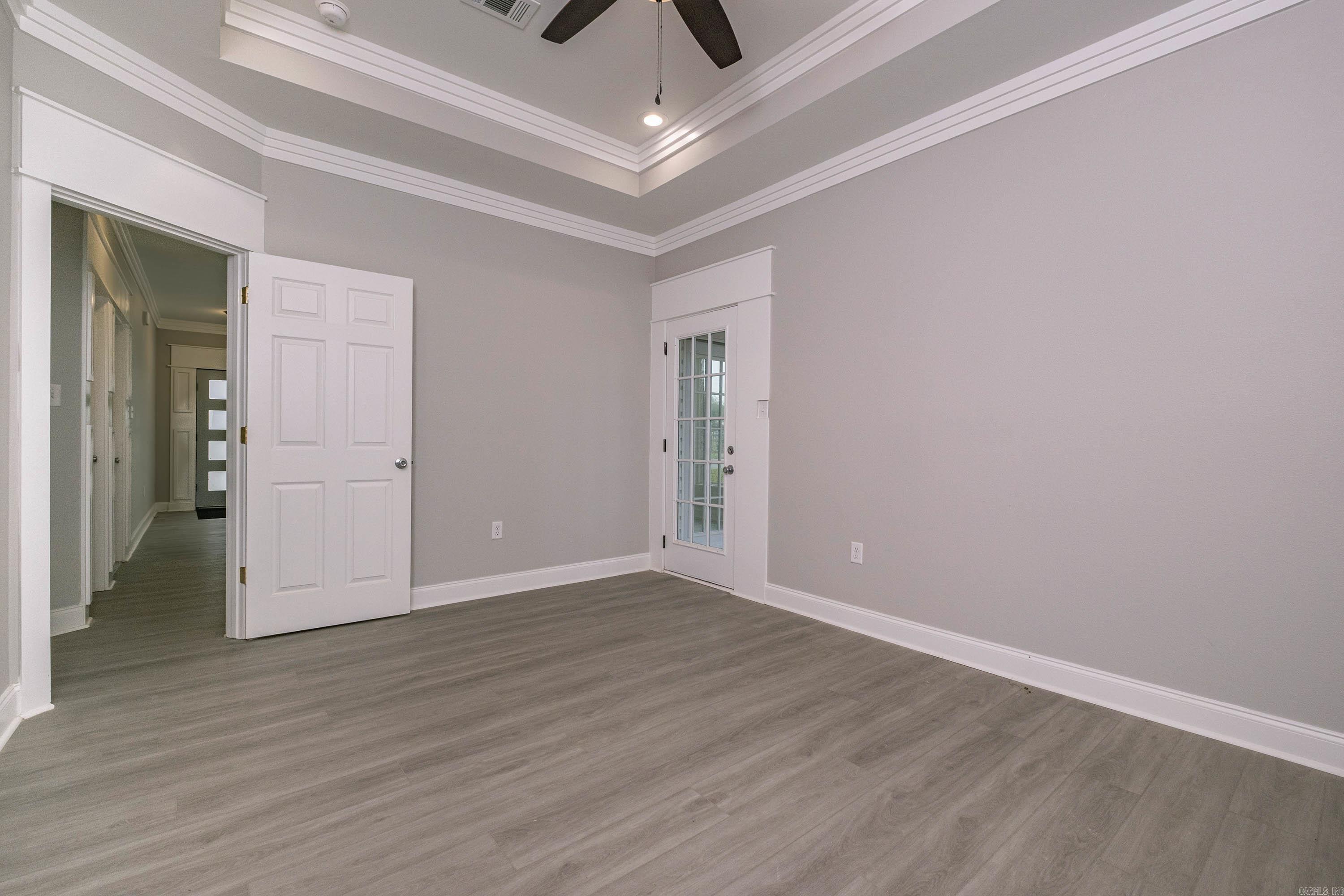 2919 Martel Avenue Property Photo 13