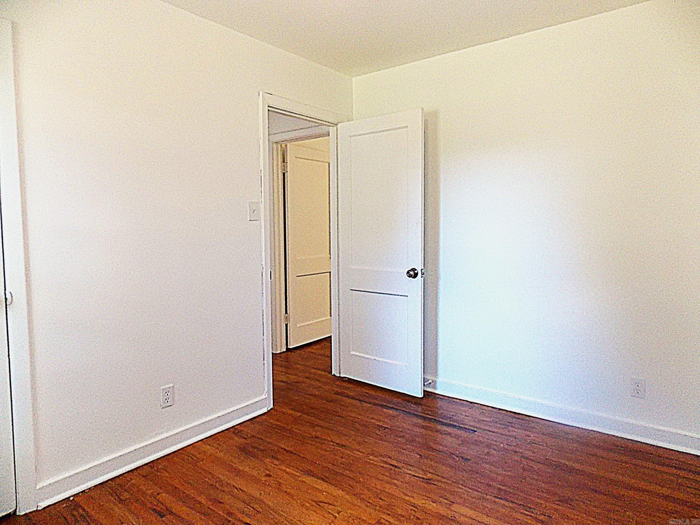51 Hill Ln Property Photo 22