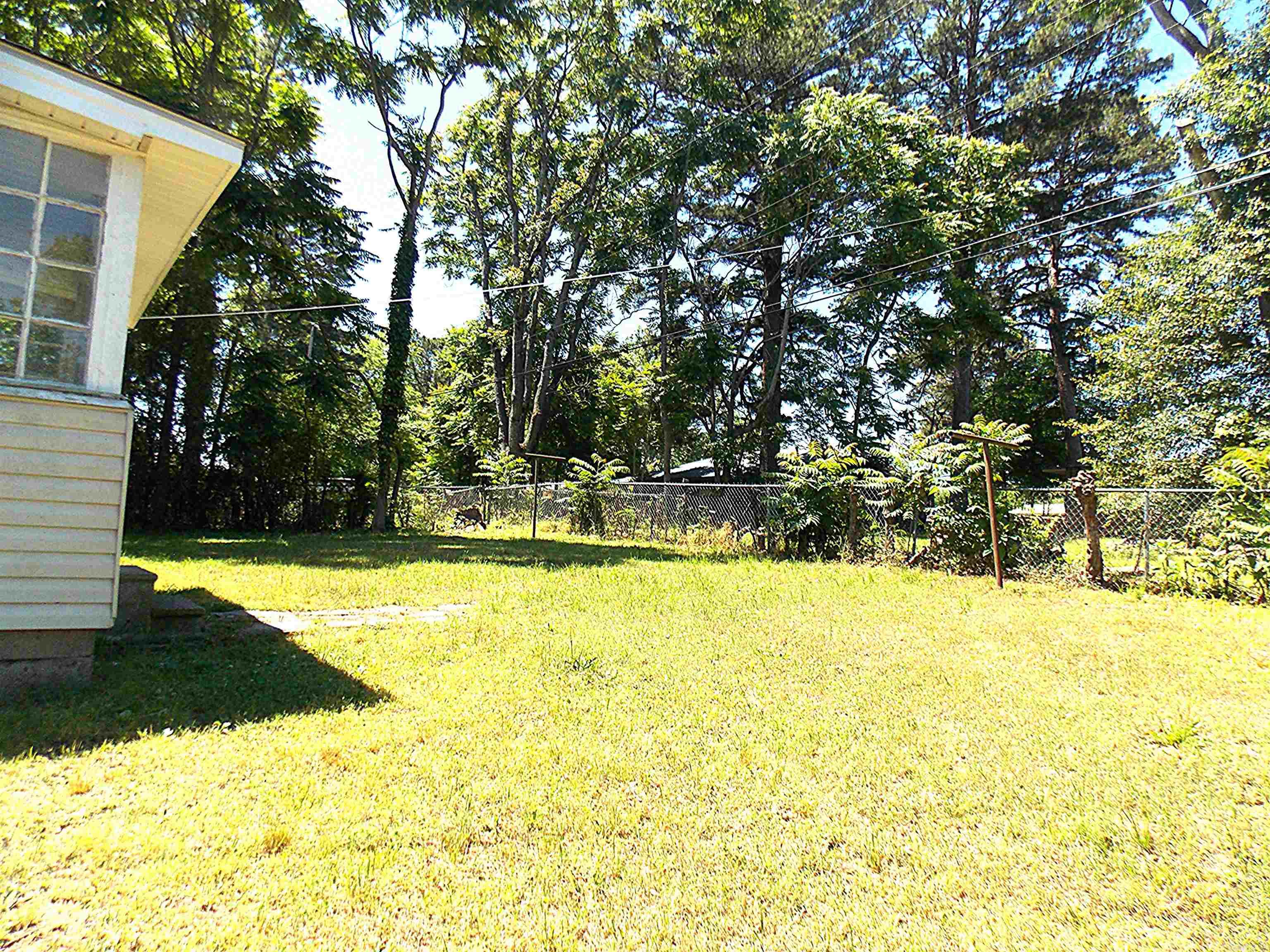 51 Hill Ln Property Photo 28