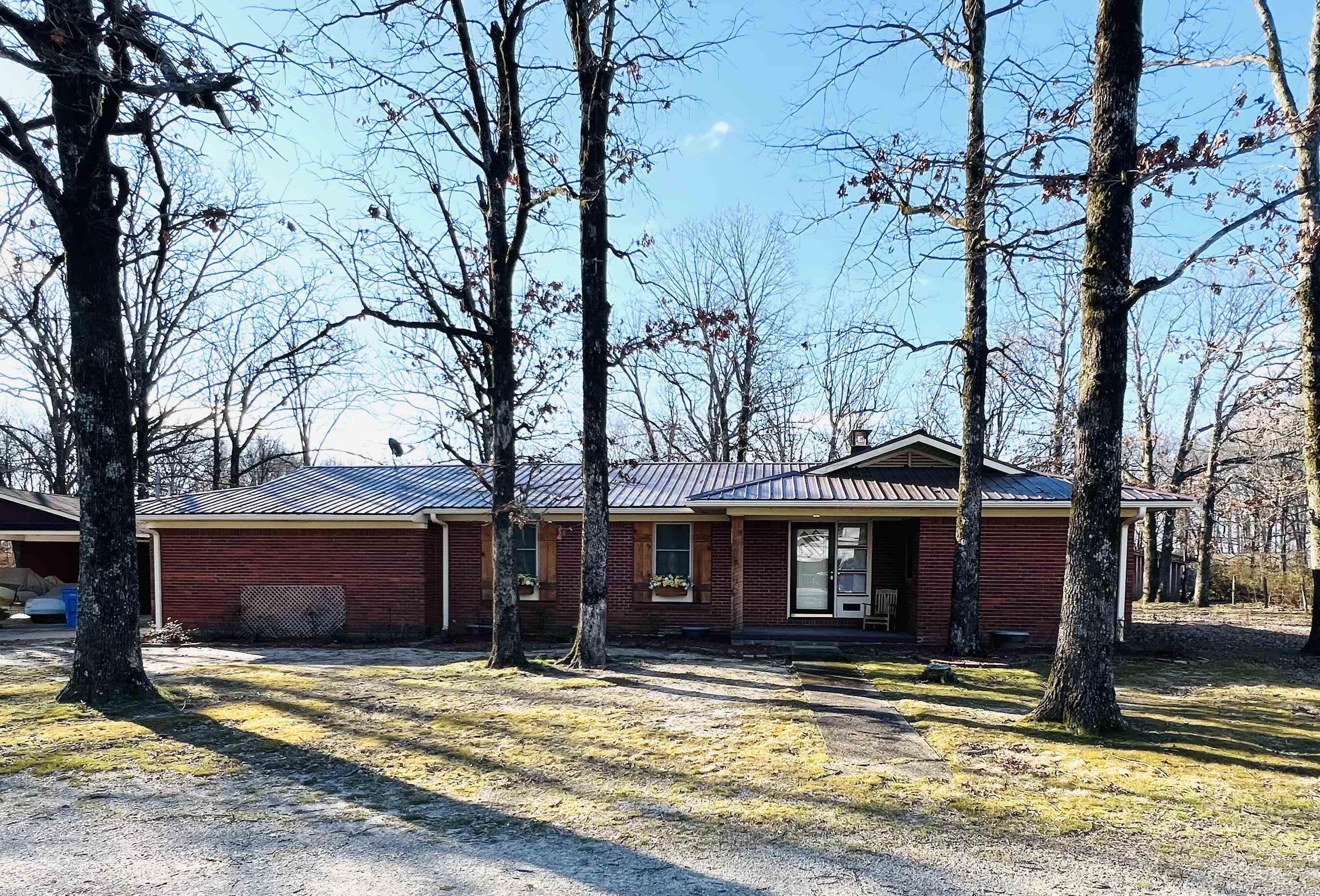 111 Clay 137 Road Property Photo 1