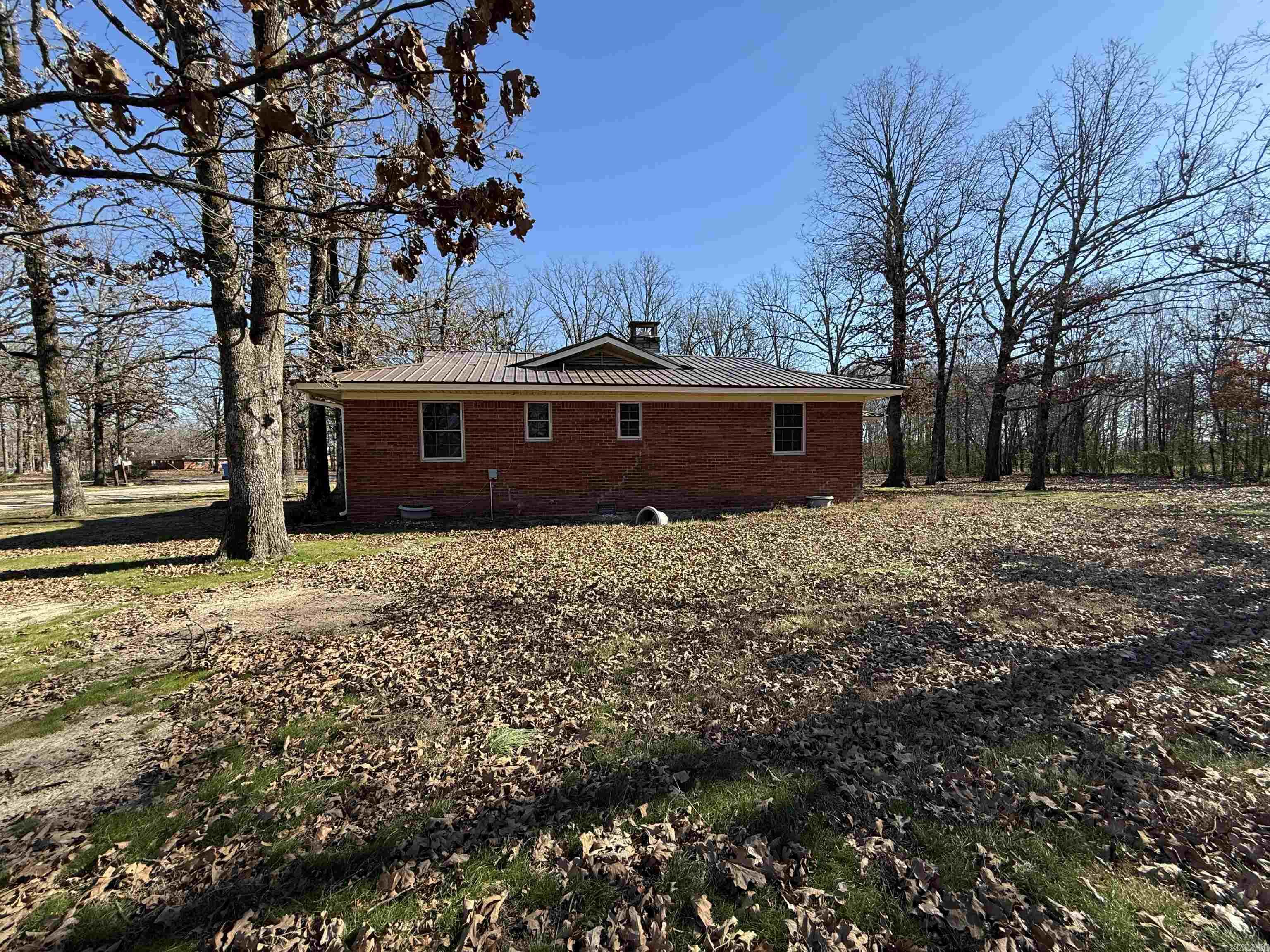 111 Clay 137 Road Property Photo 2