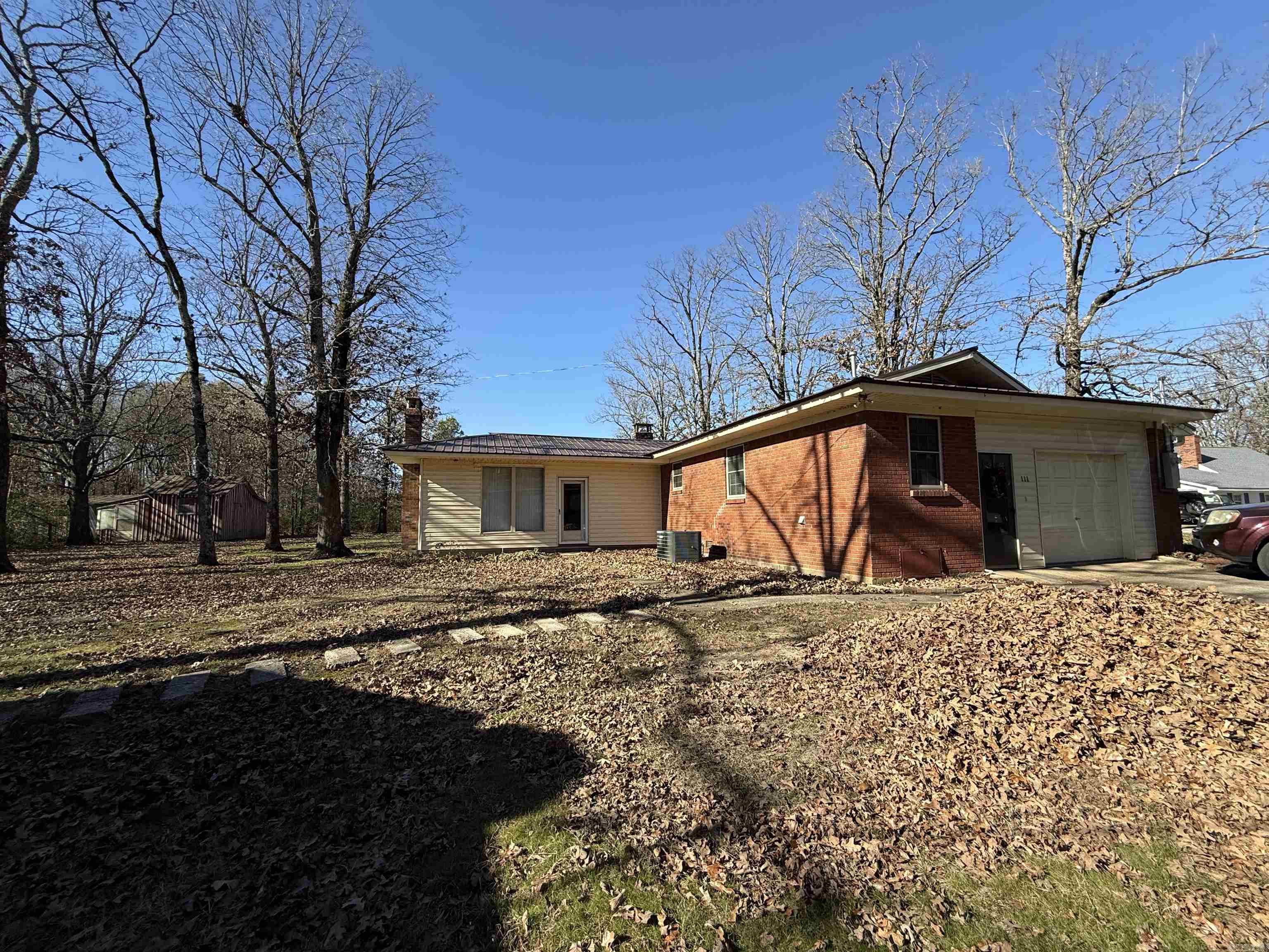 111 Clay 137 Road Property Photo 6