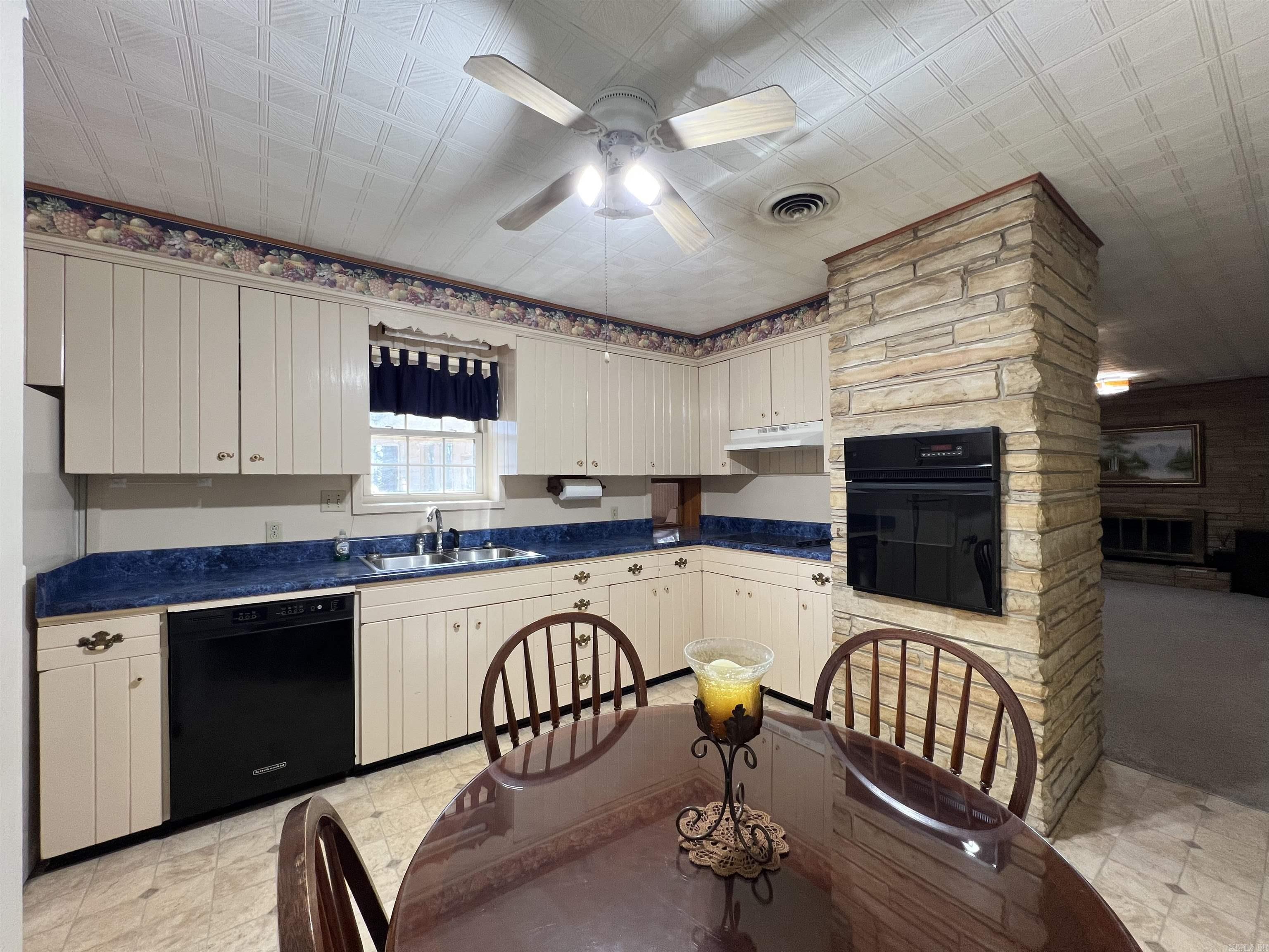 111 Clay 137 Road Property Photo 18