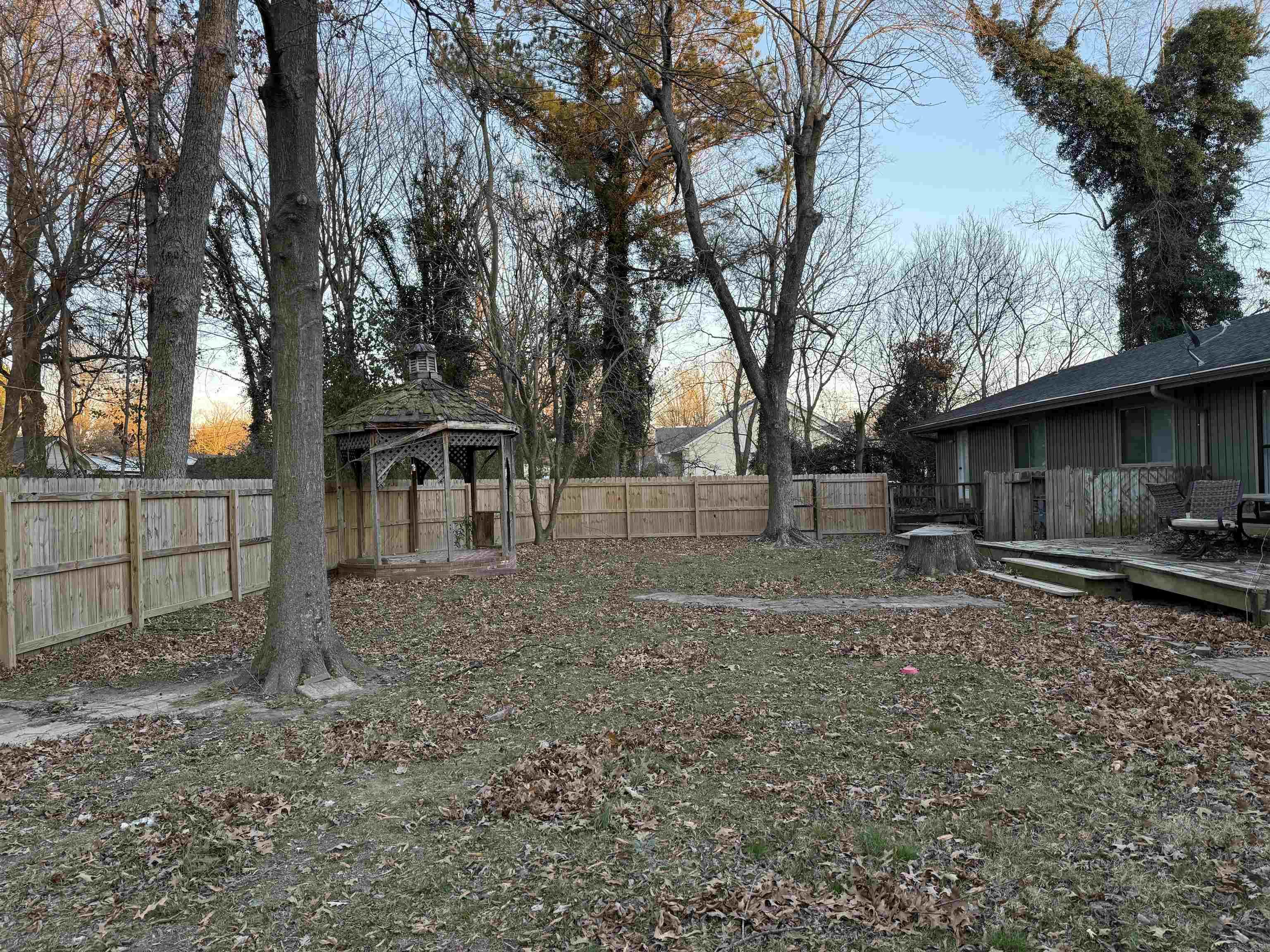 931 W North Property Photo 40