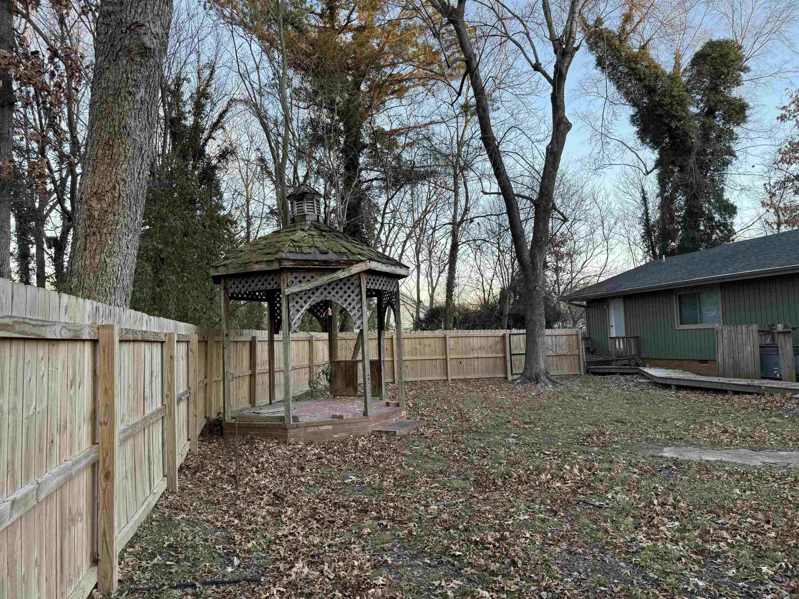 931 W North Property Photo 42