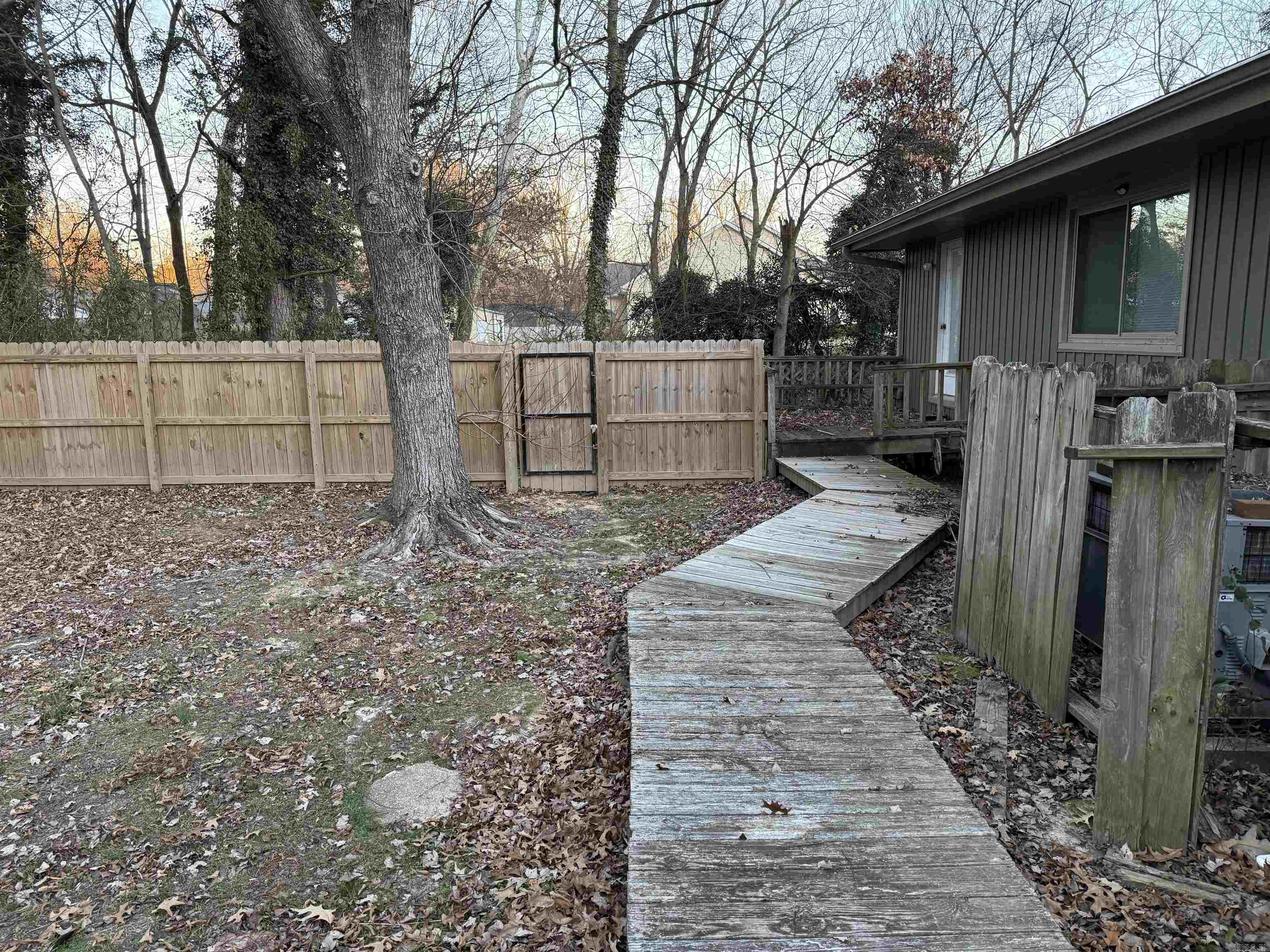 931 W North Property Photo 47