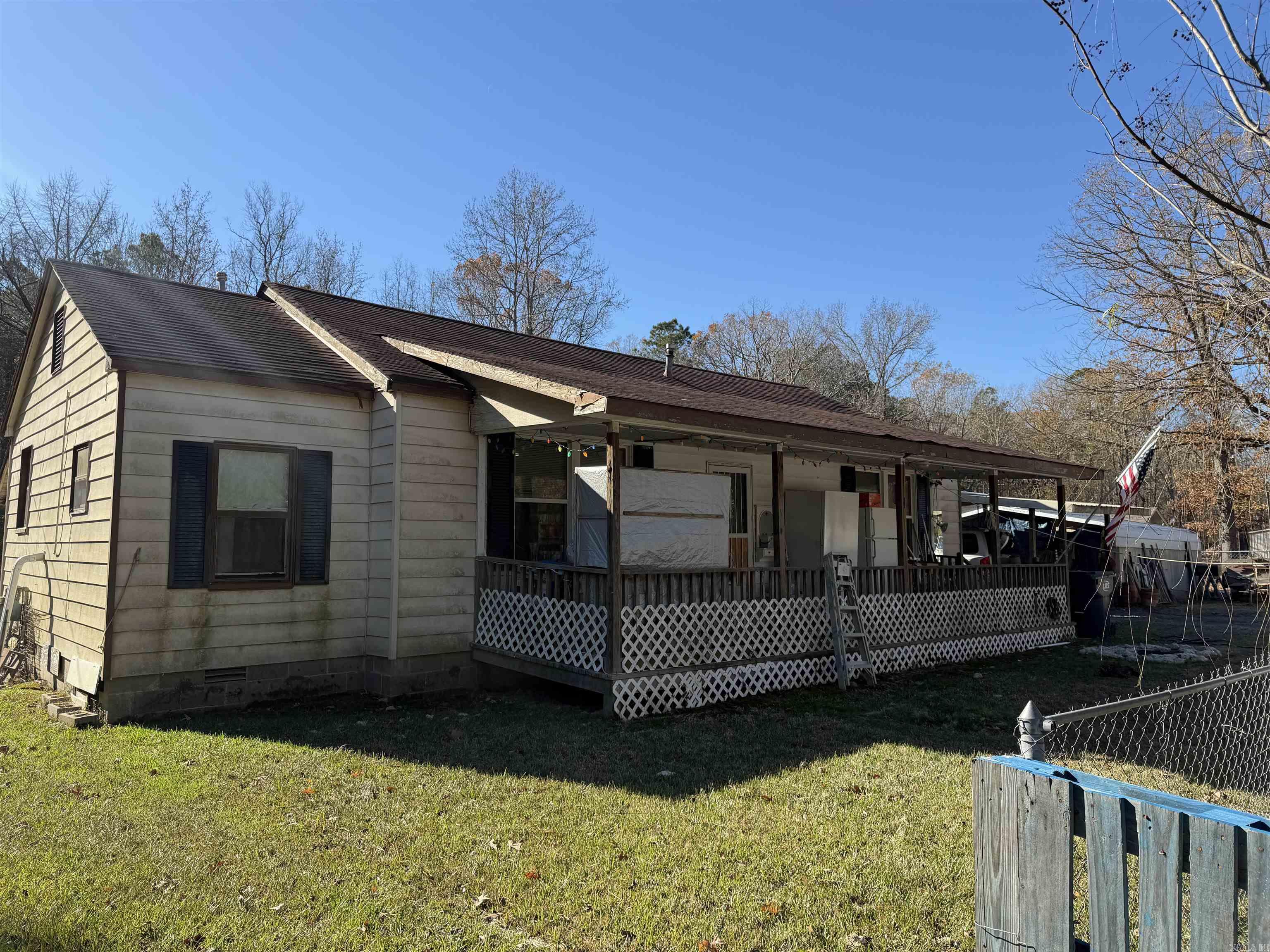 9210 Henderson Road Property Photo 3