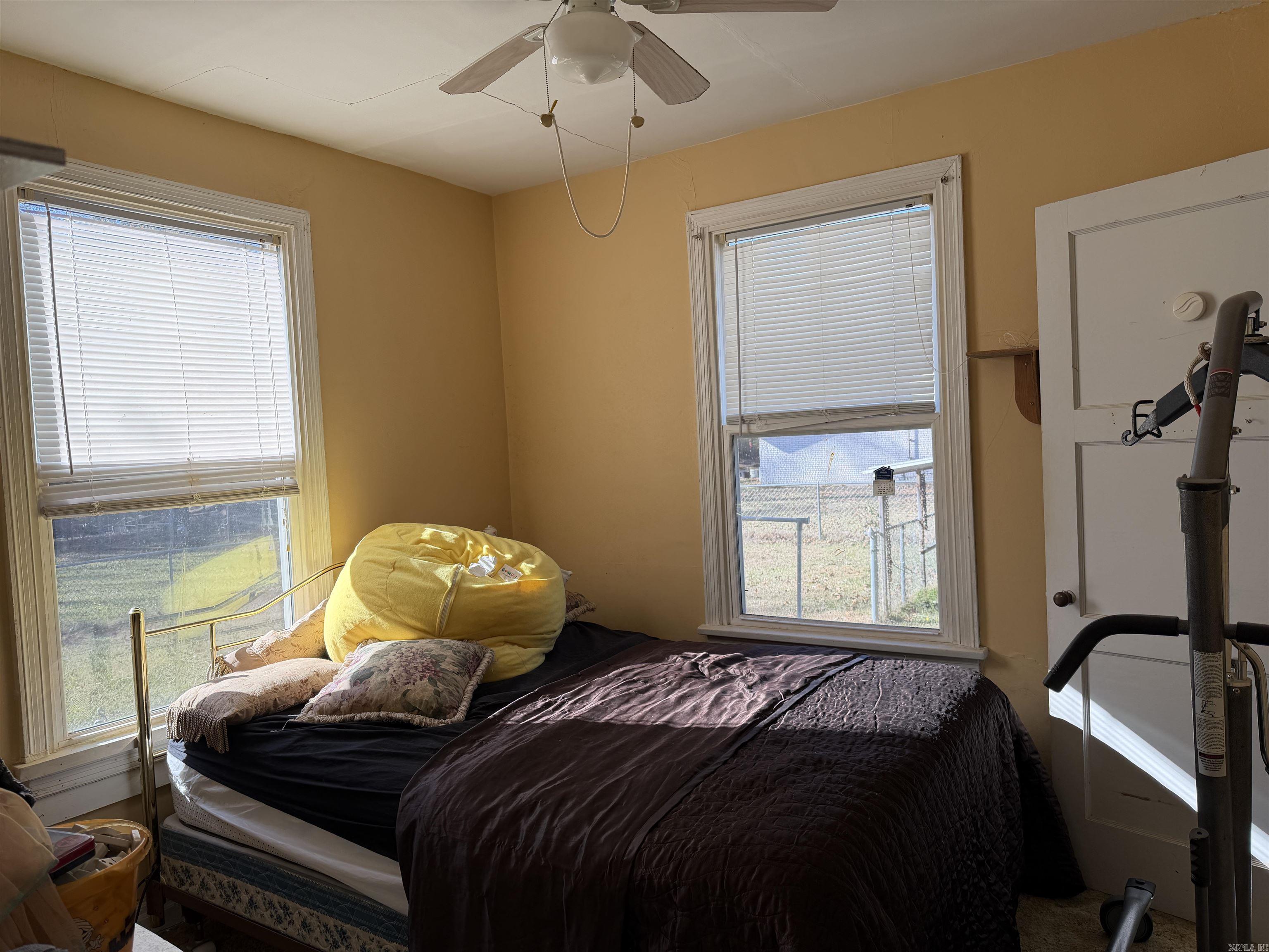 9210 Henderson Road Property Photo 16