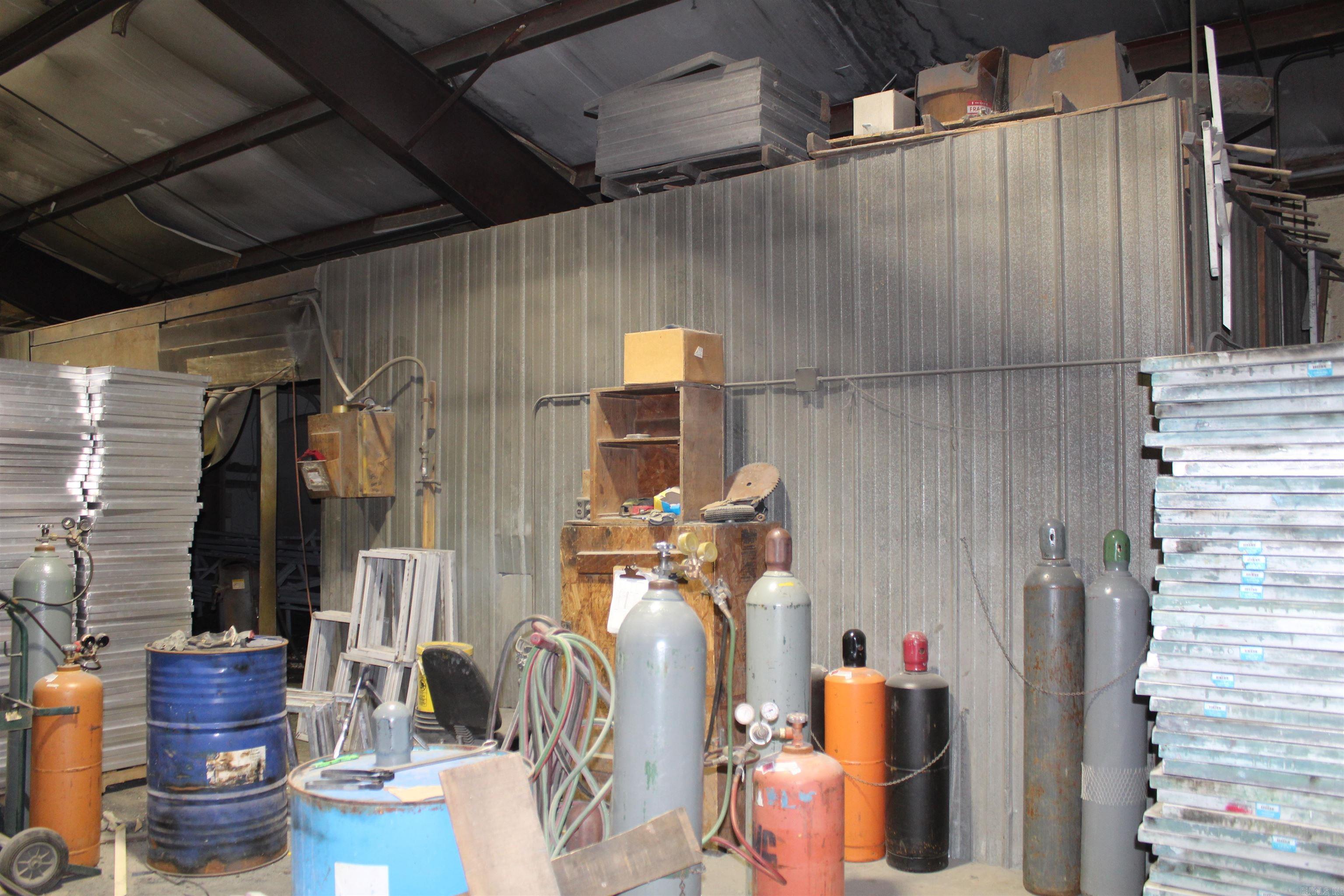 602 & 650 Foster Street Property Photo 14