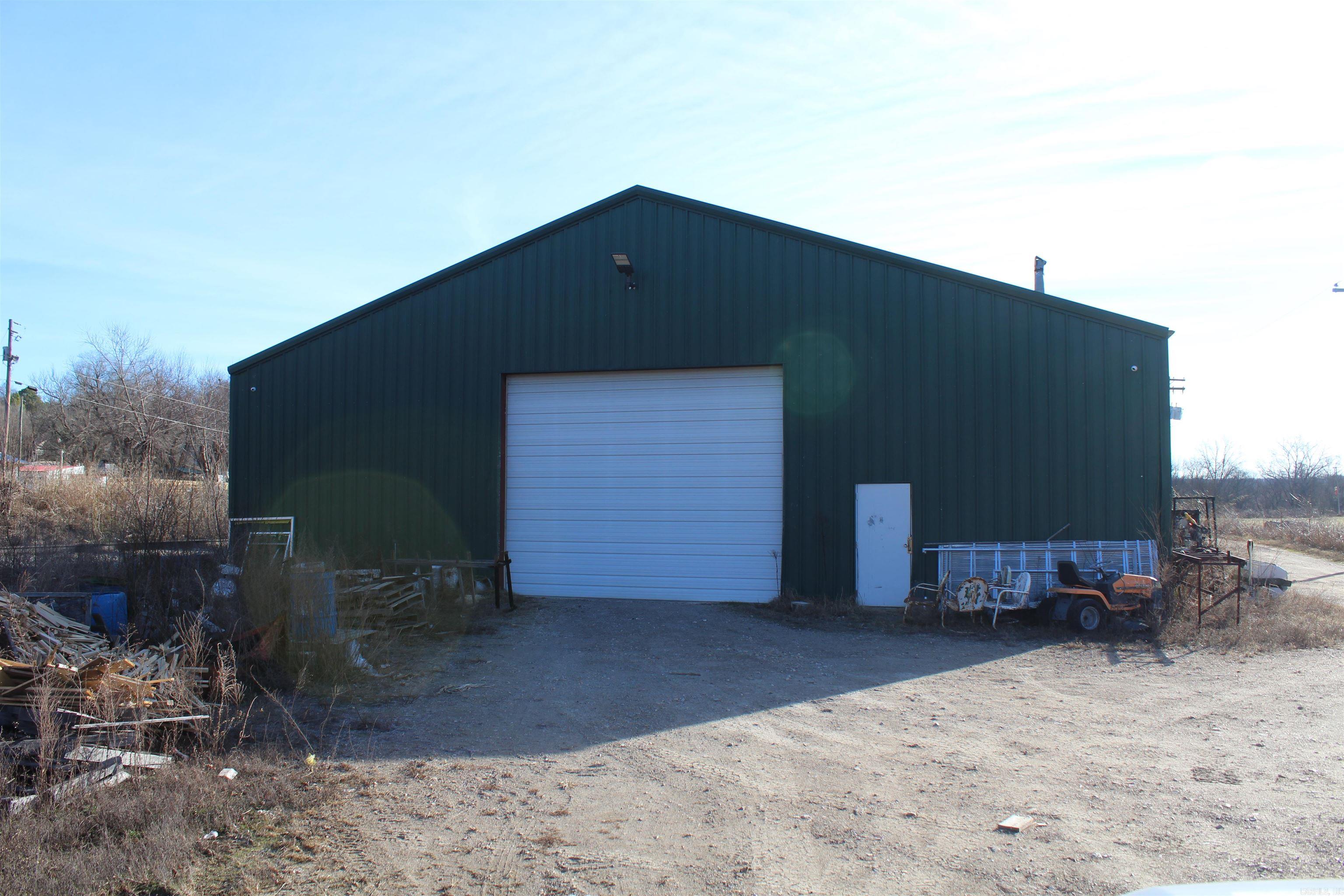 602 & 650 Foster Street Property Photo 20