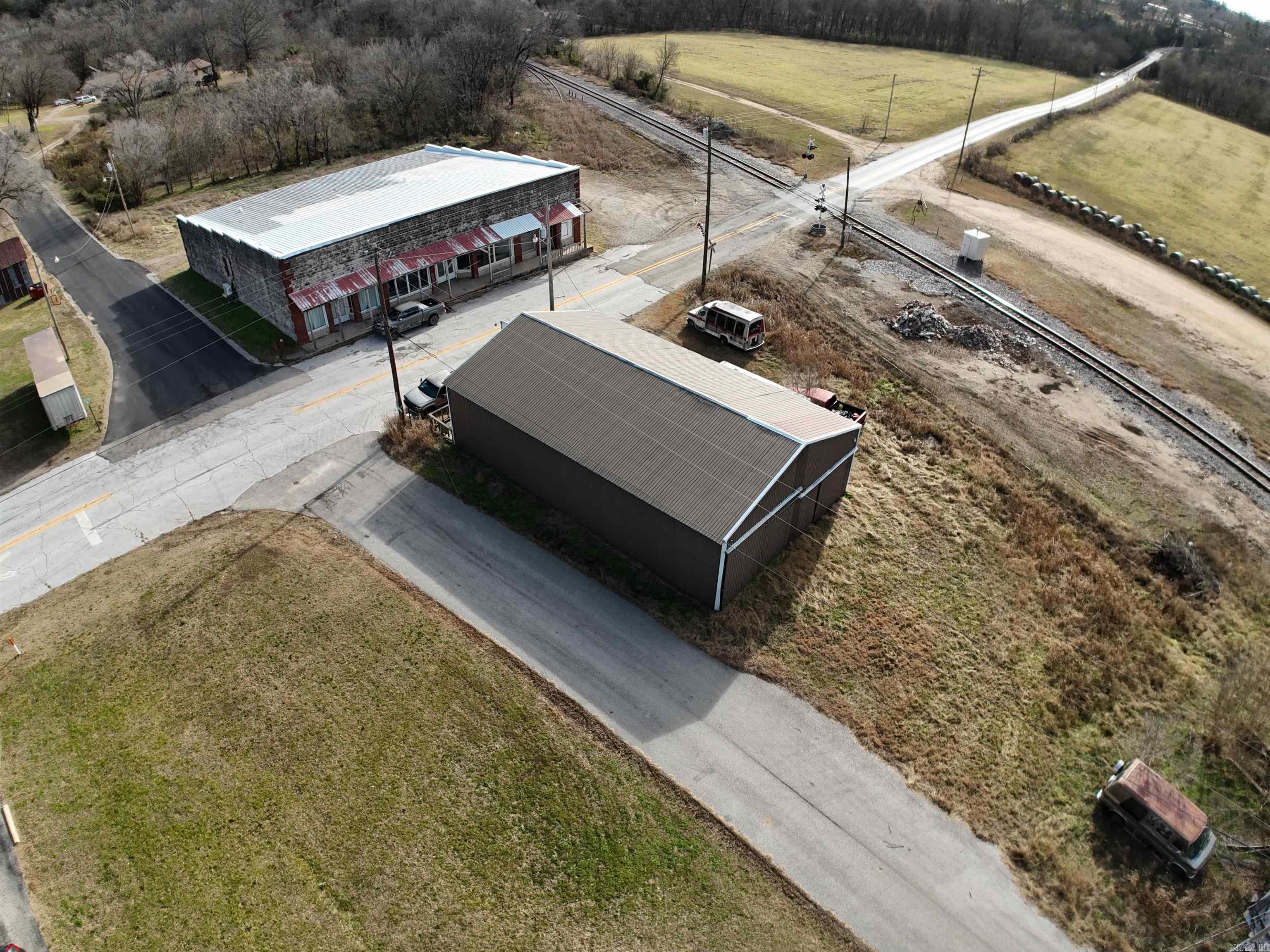 602 & 650 Foster Street Property Photo 25