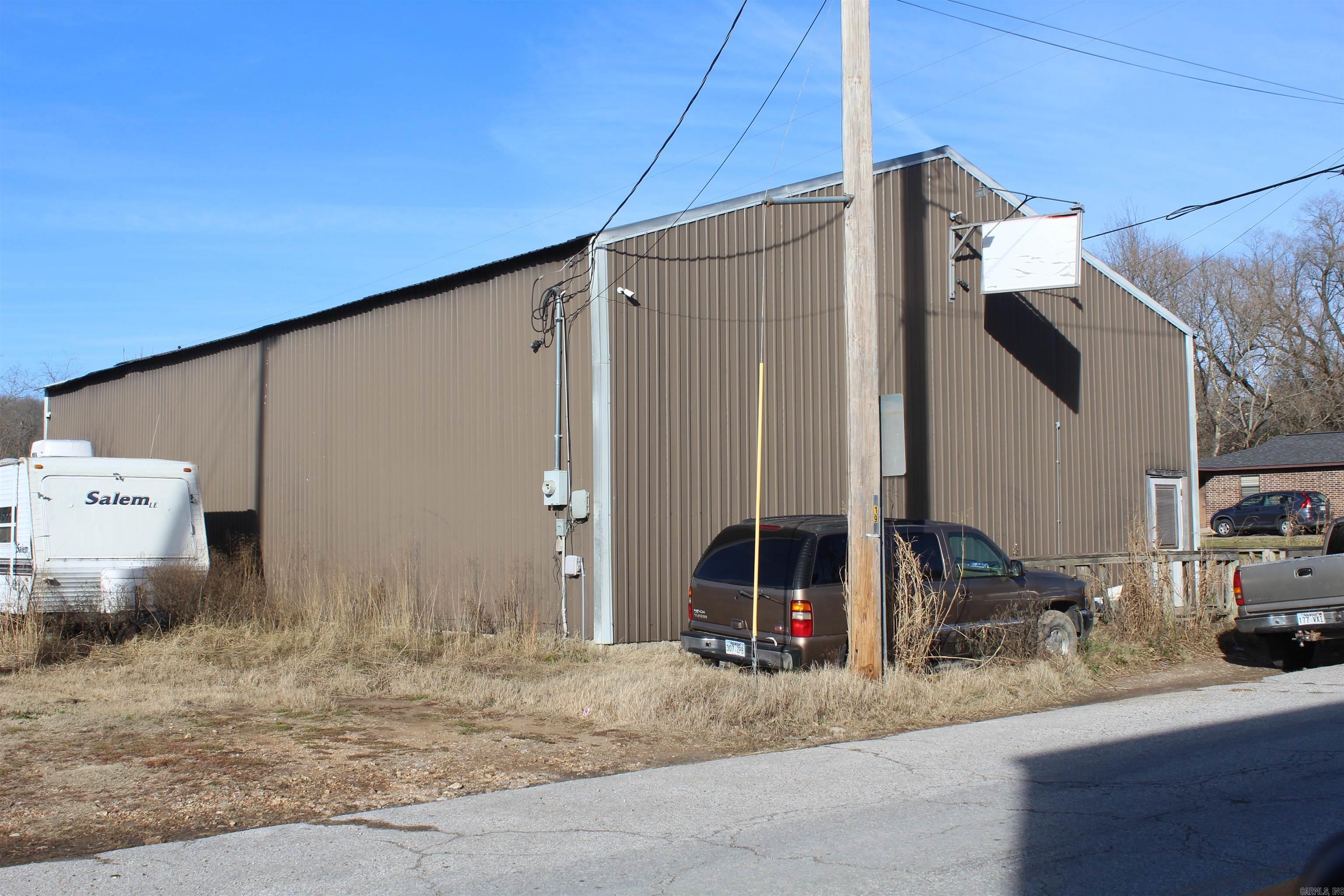 602 & 650 Foster Street Property Photo 29
