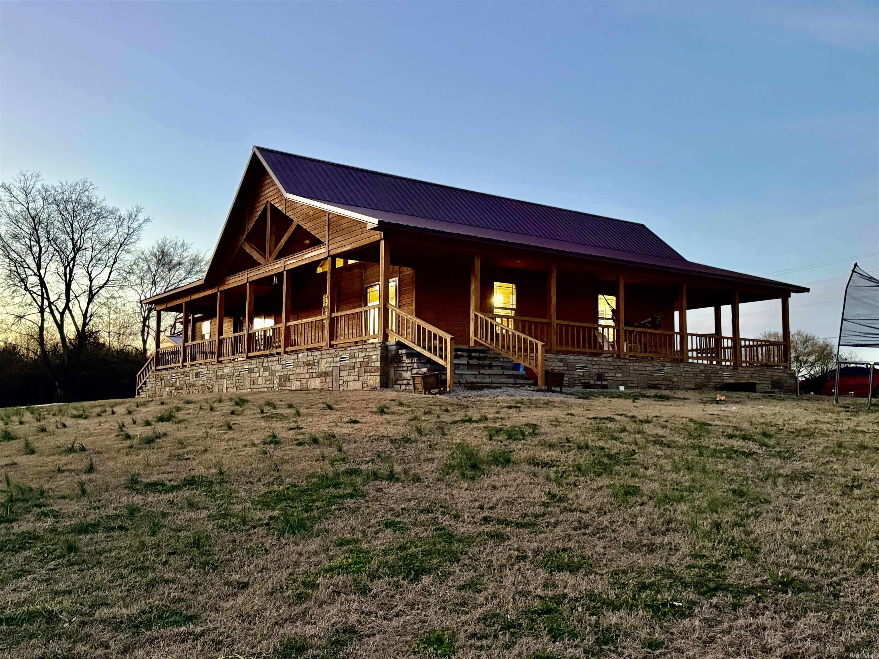 519 Duff Road Property Photo 1