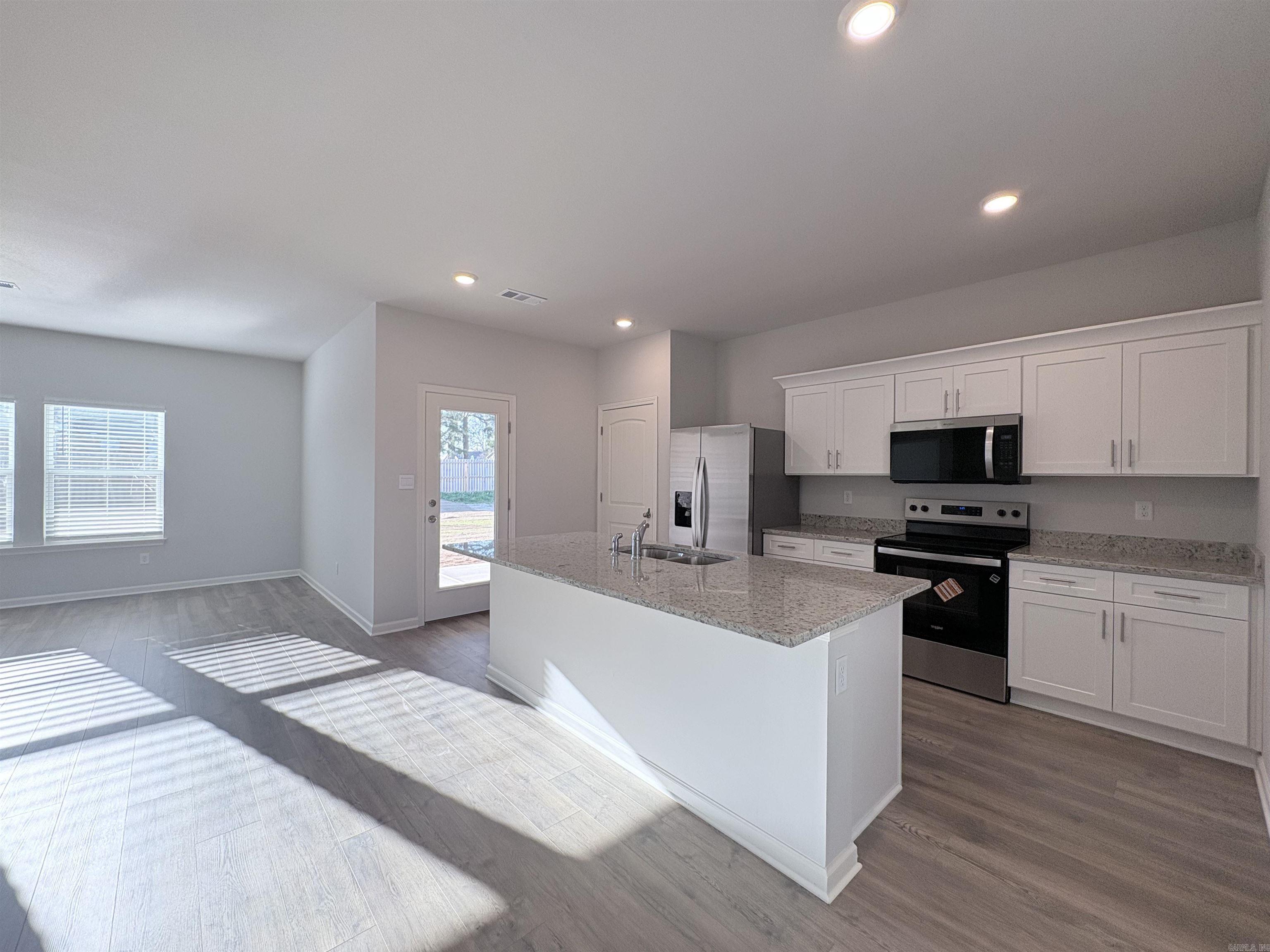 95 Clearwater Drive Property Photo 3