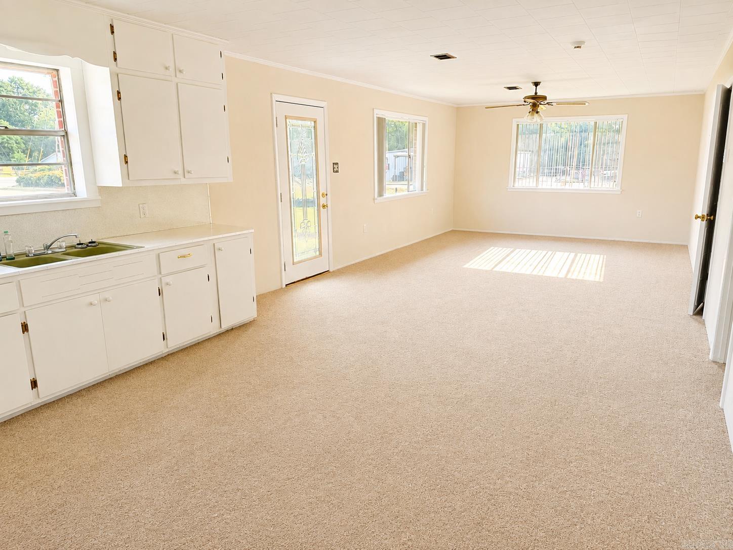 107 B Street Property Photo 3