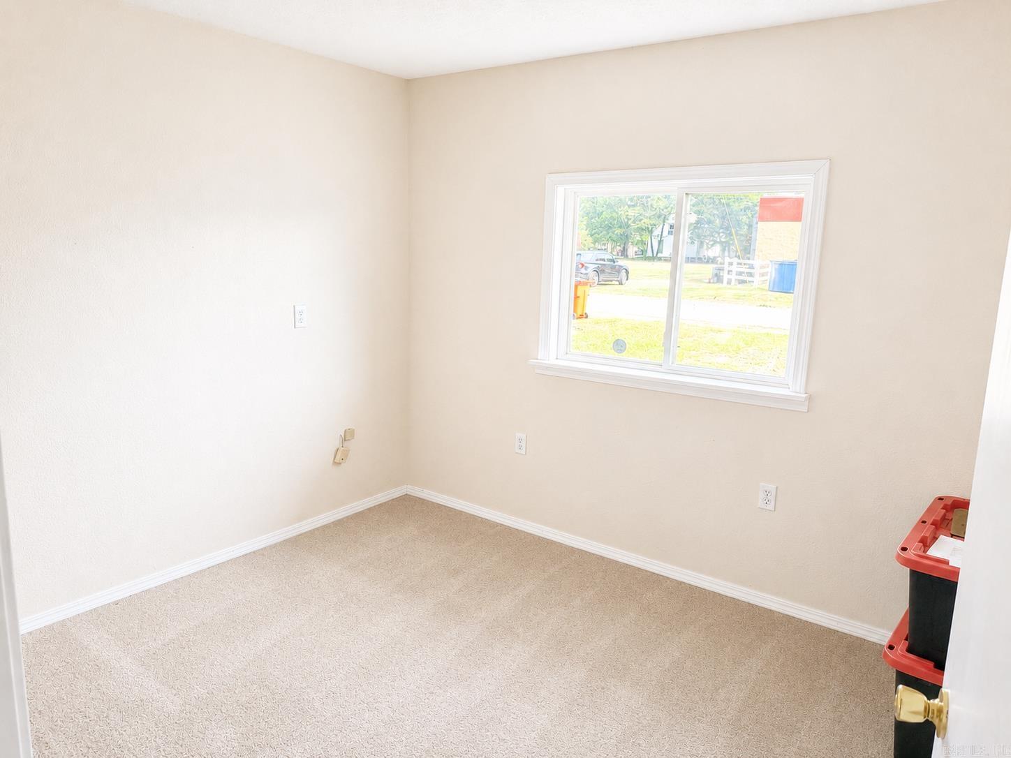 107 B Street Property Photo 16