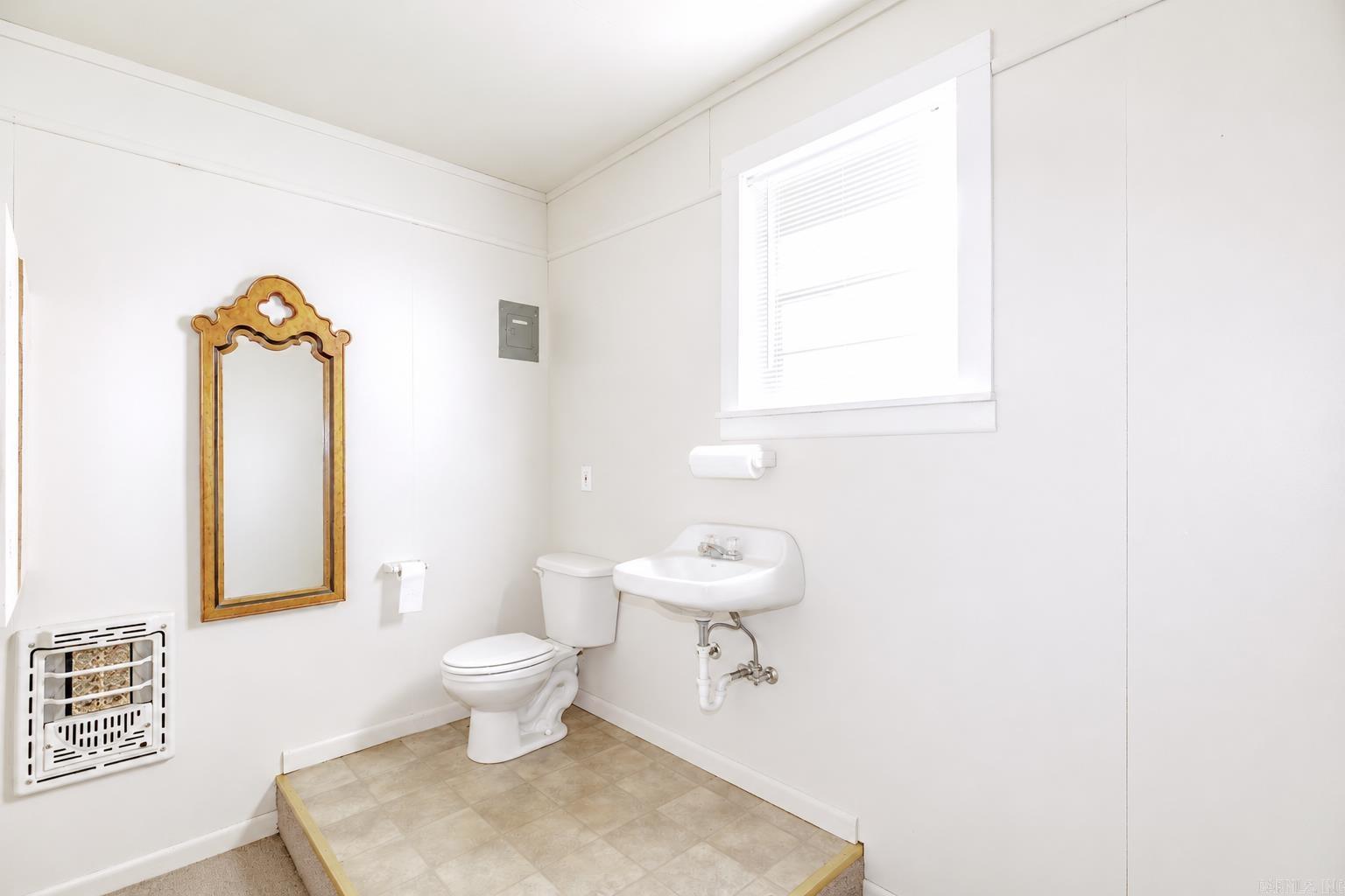 107 B Street Property Photo 19