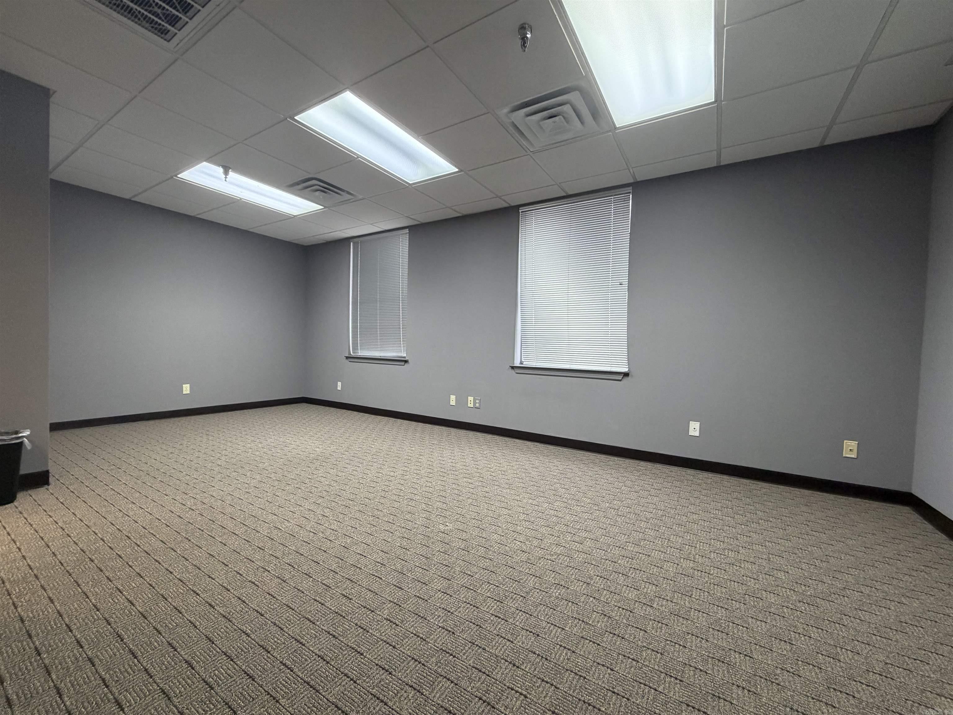 204 Executive Court Property Photo 4