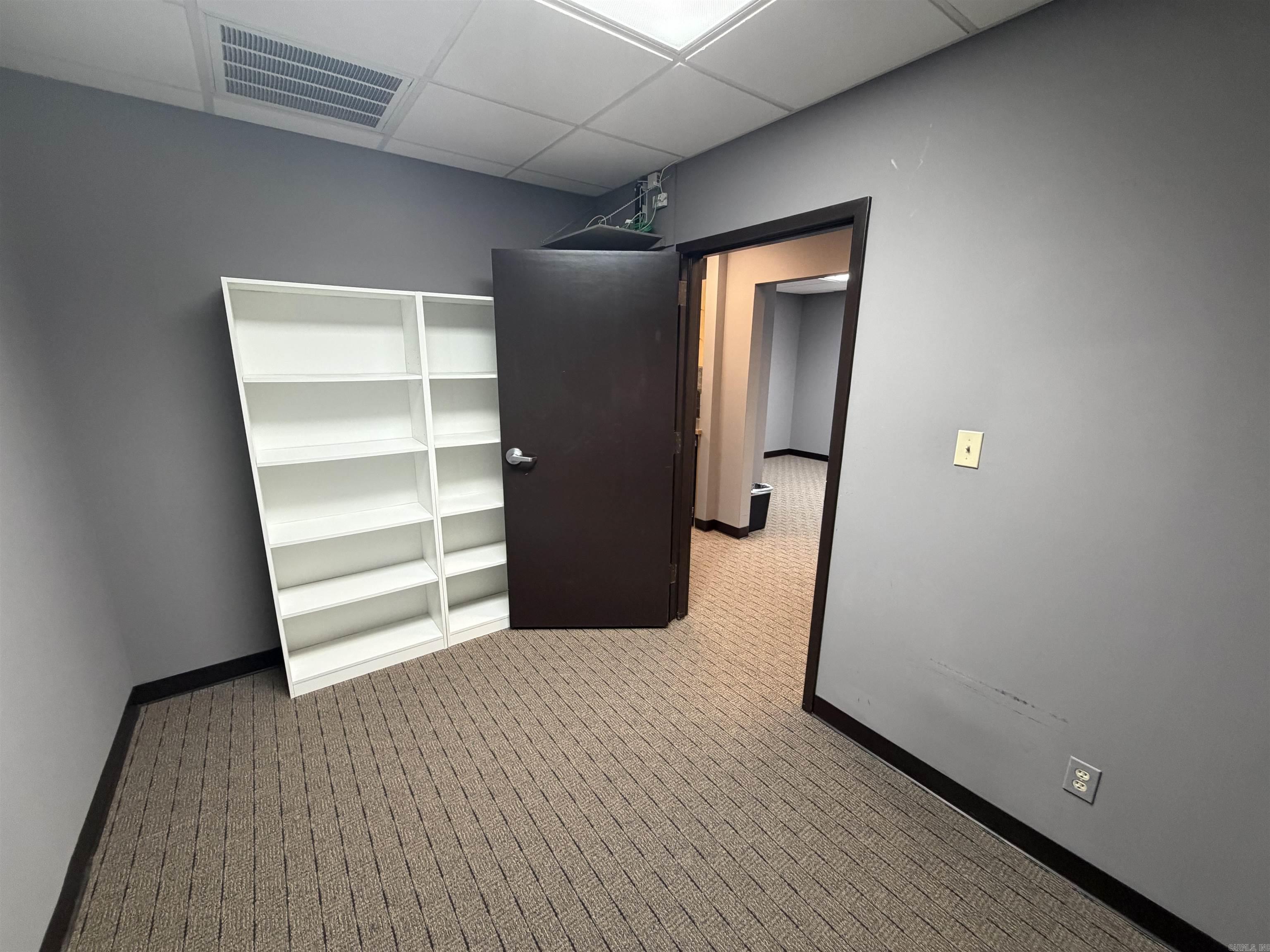 204 Executive Court Property Photo 10