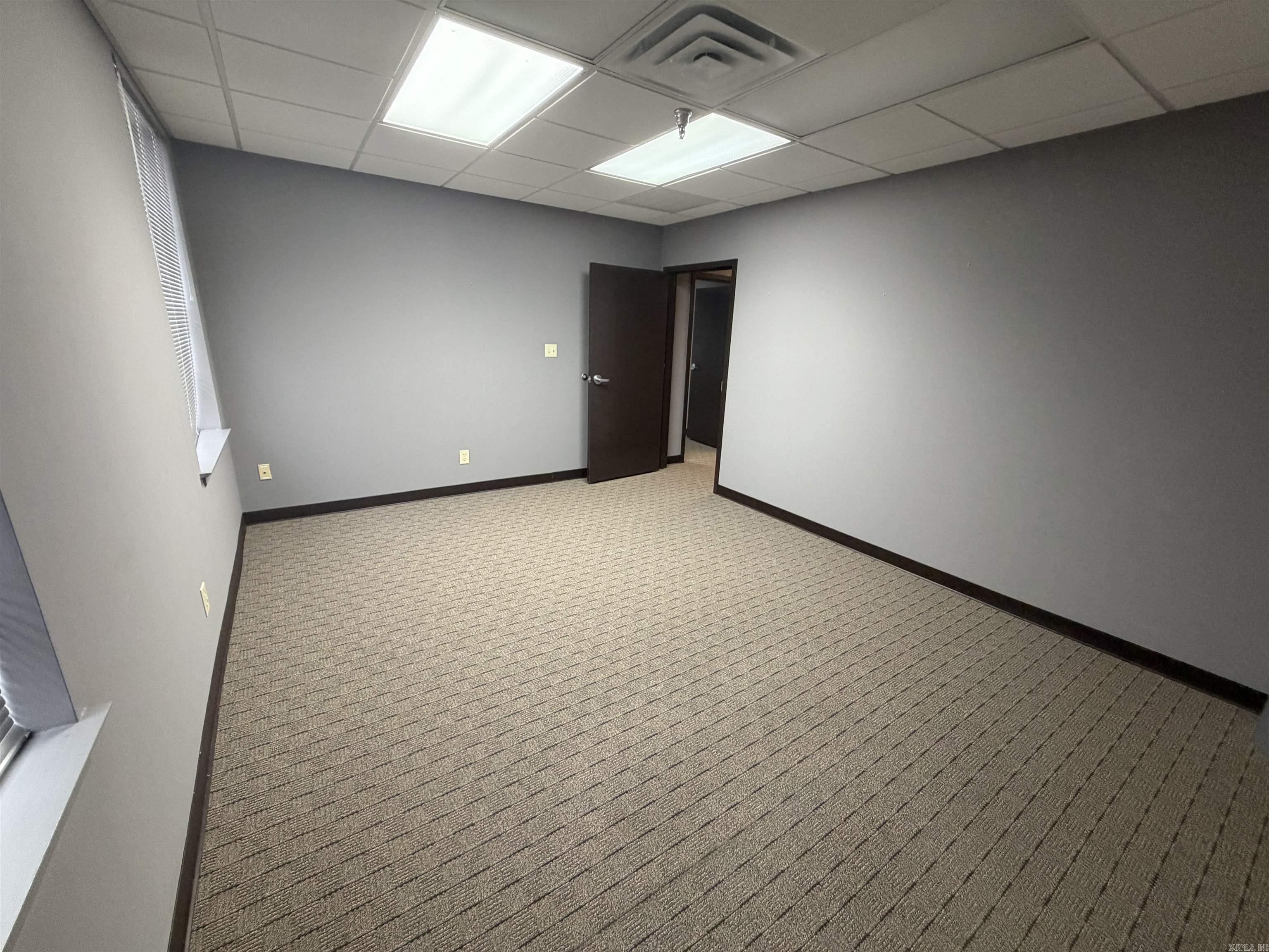 204 Executive Court Property Photo 17