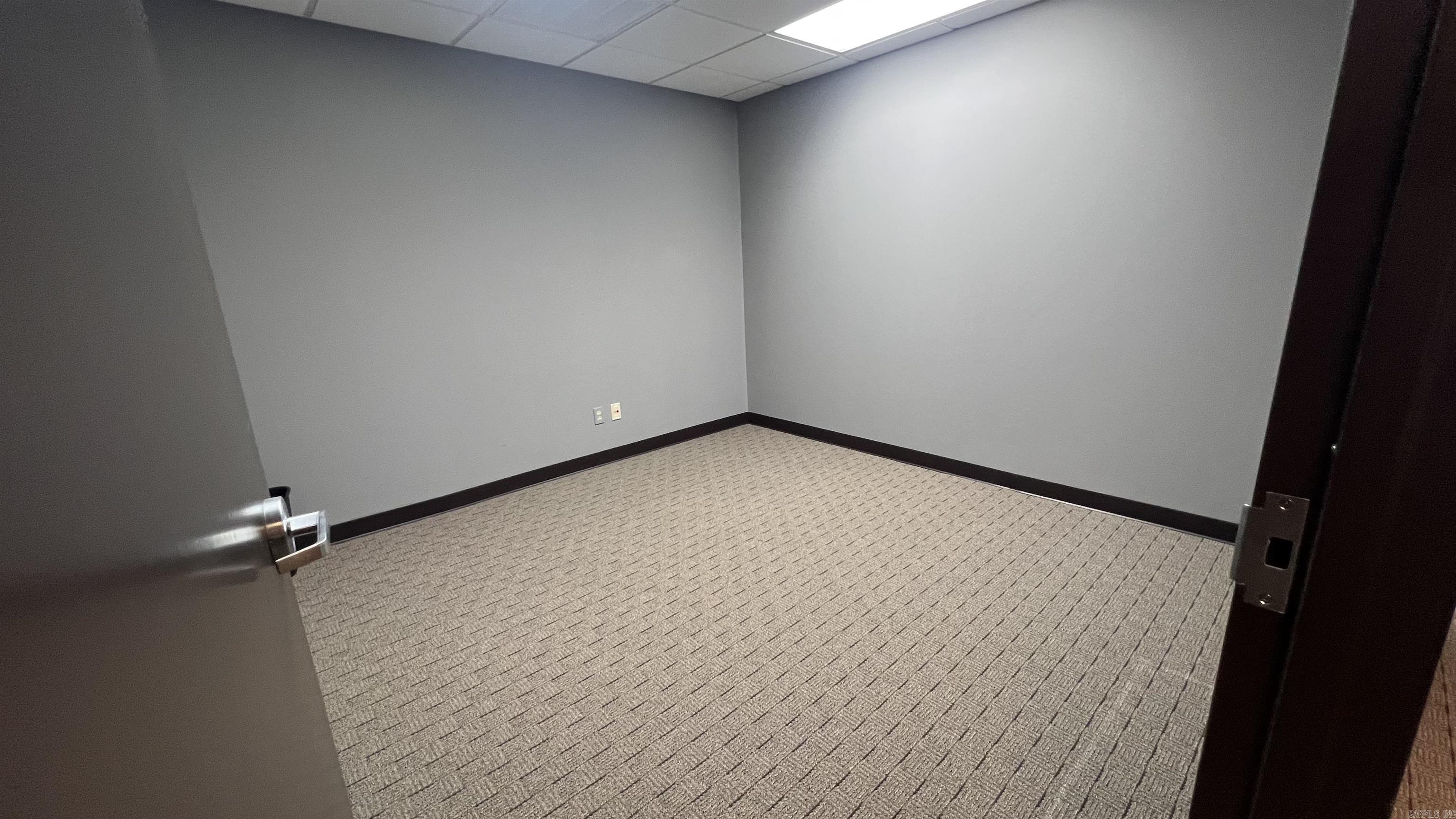 204 Executive Court Property Photo 22