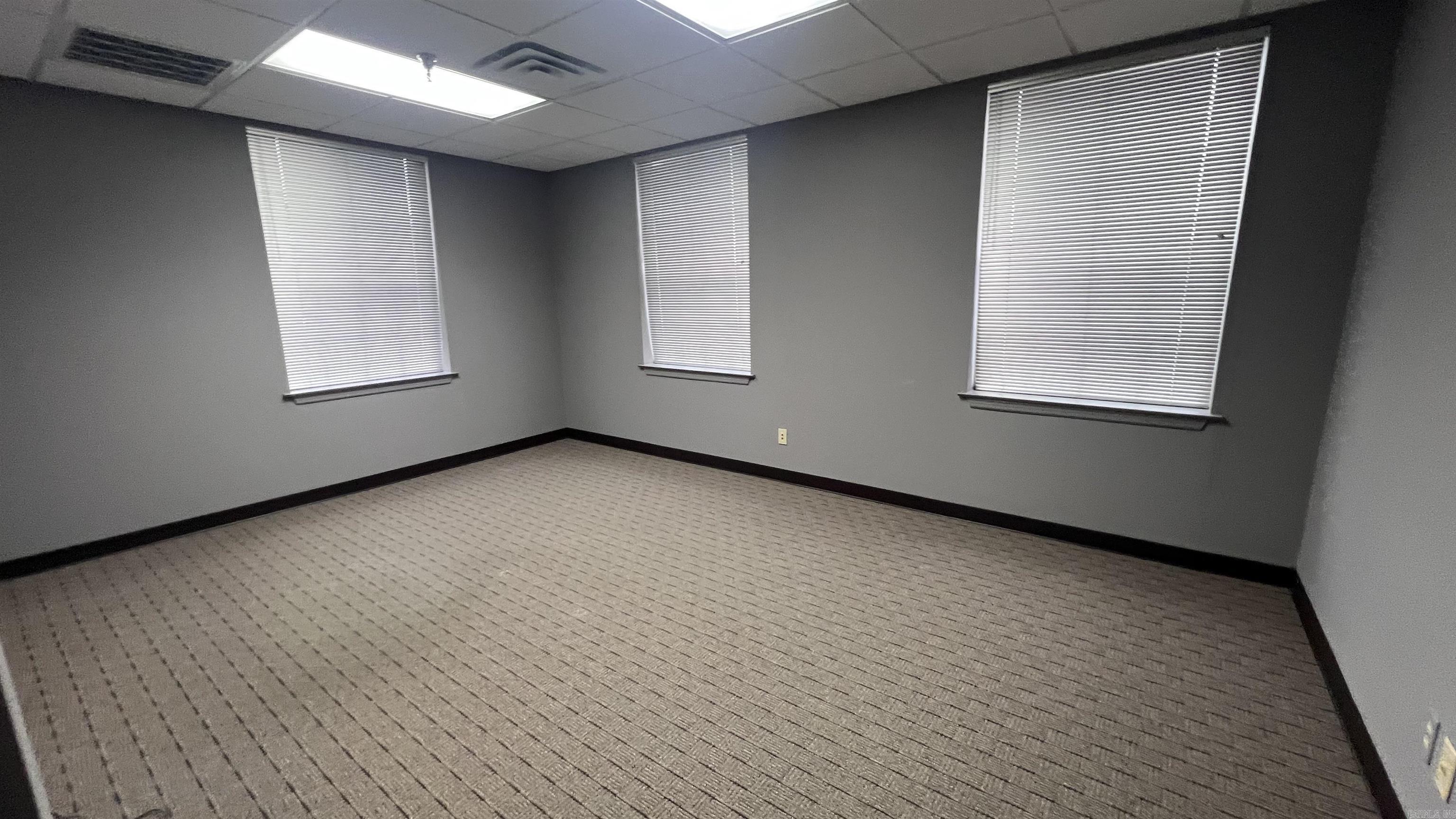 204 Executive Court Property Photo 24