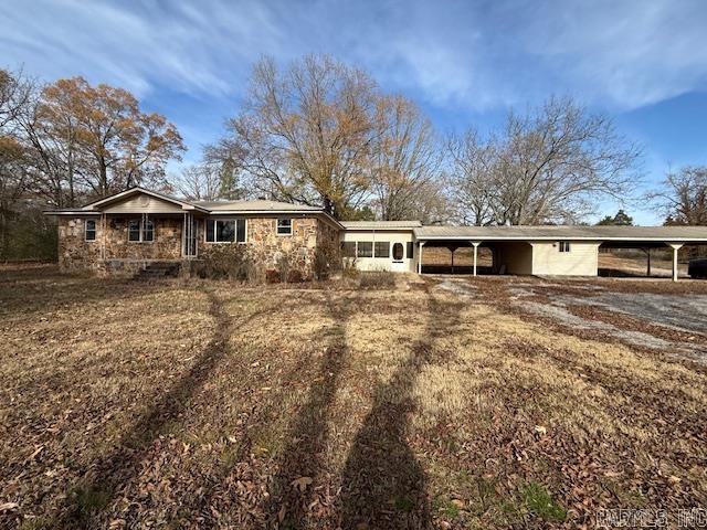 2389 Newport Rd Property Photo 1