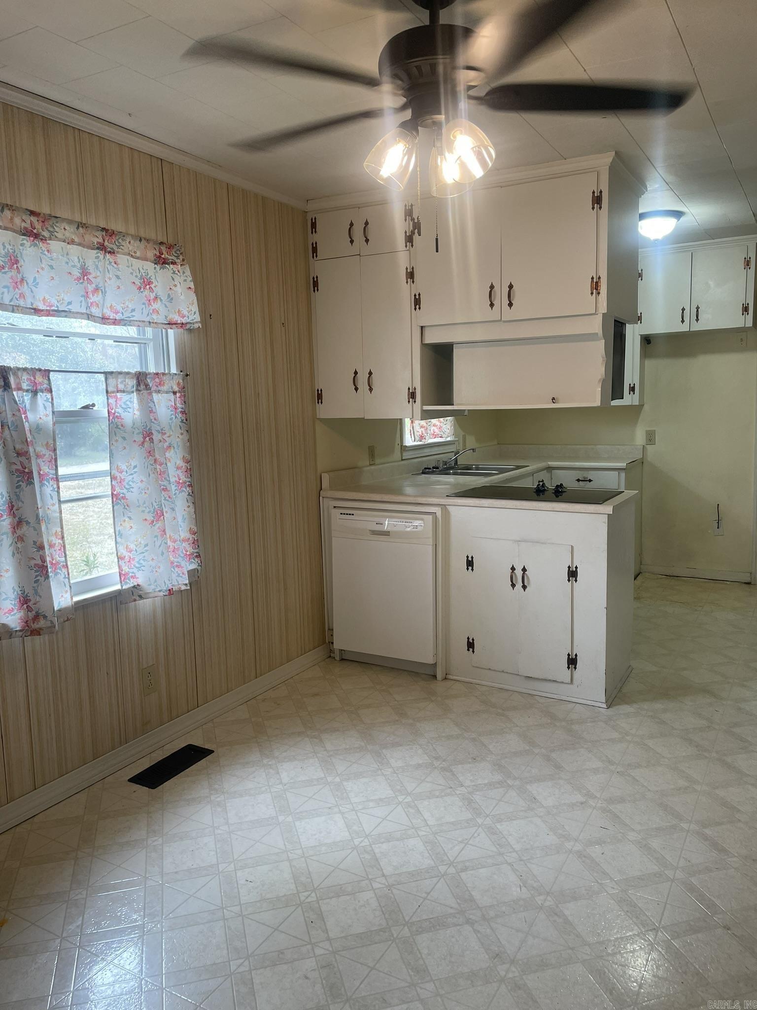 1550 Lubbock Property Photo 9