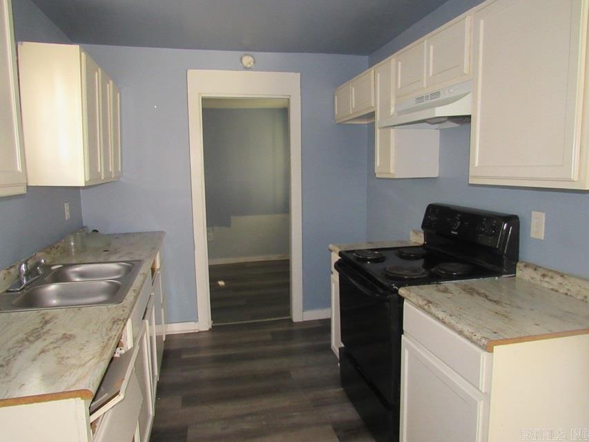 3205 Center St Property Photo 2