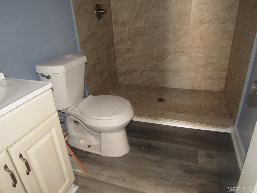 3205 Center St Property Photo 6