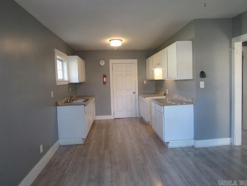 3301 Center St Property Photo 3