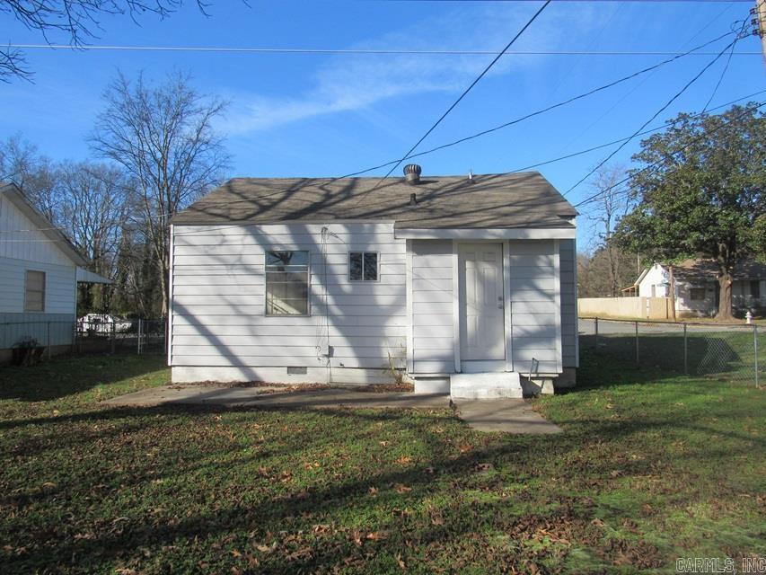 3301 Center St Property Photo 9
