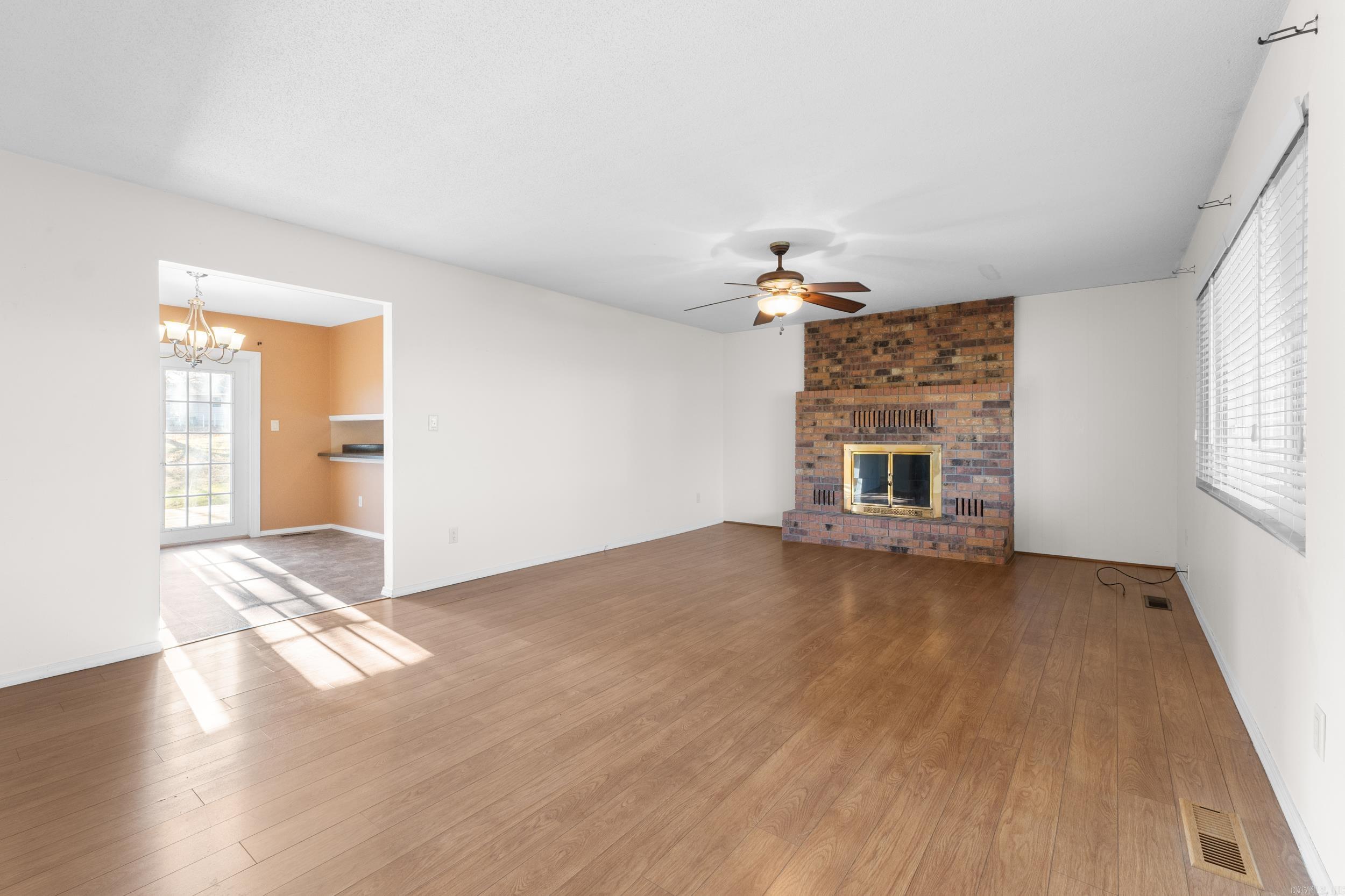 512 Ridgemont Way Property Photo 6