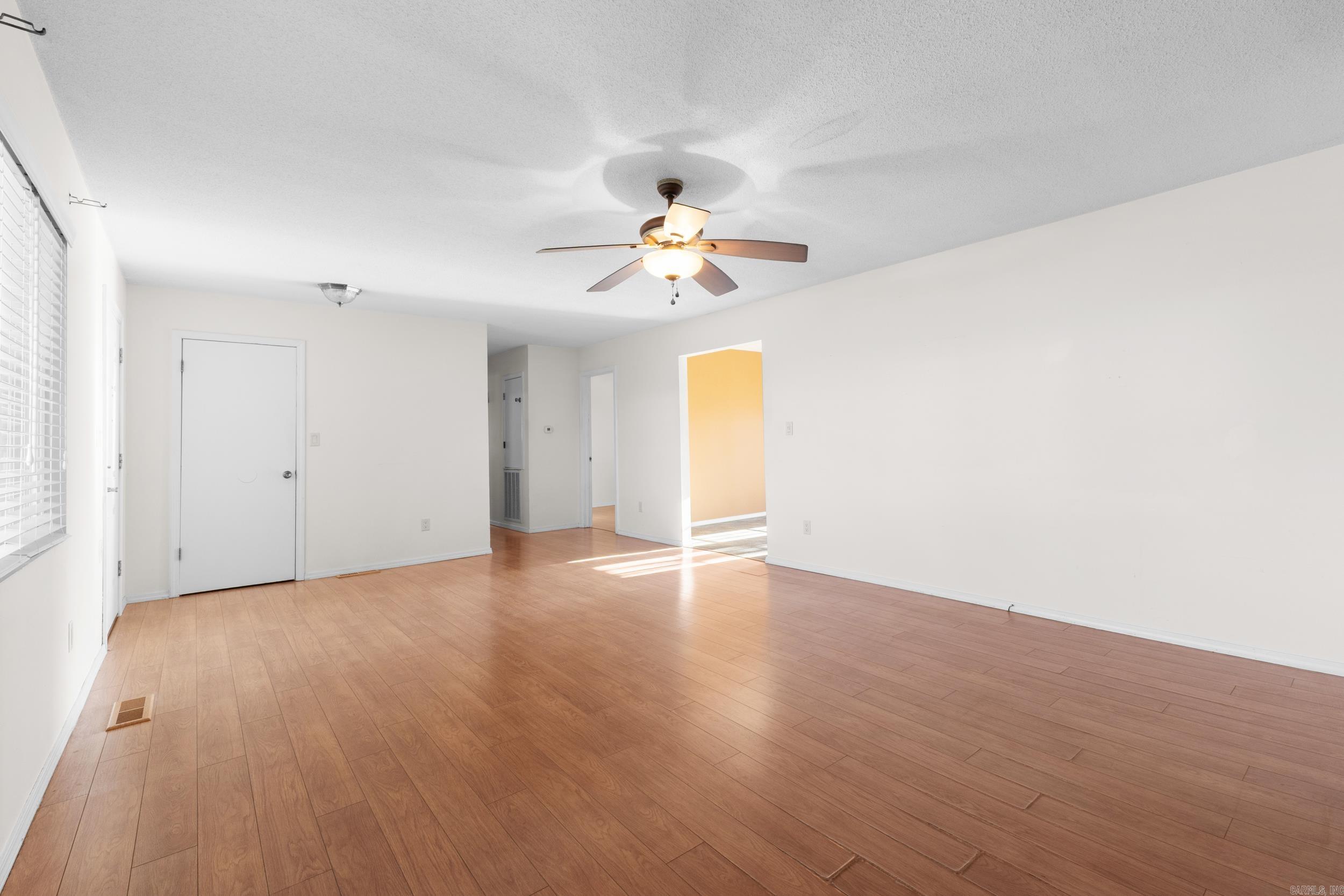 512 Ridgemont Way Property Photo 8