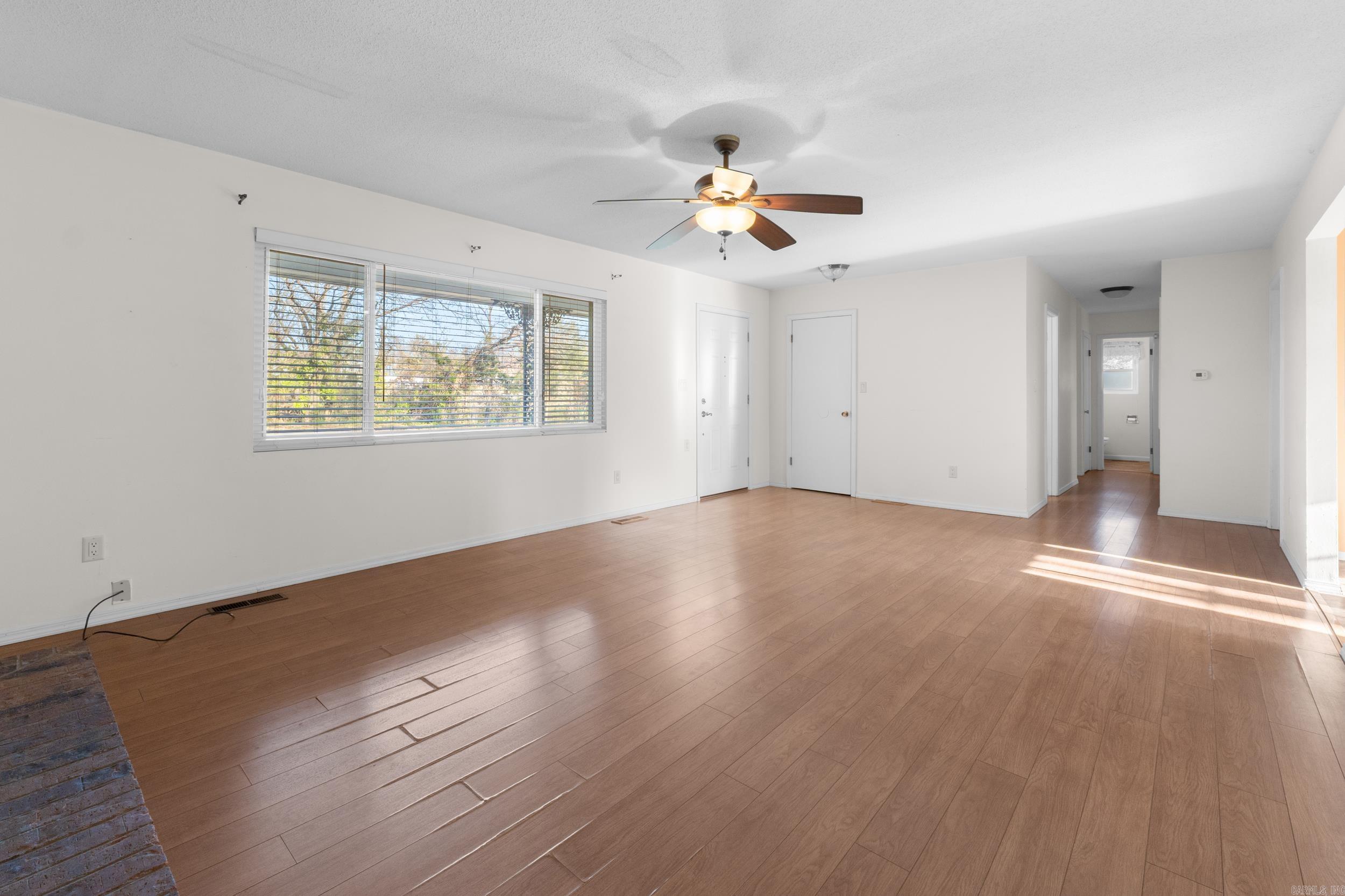 512 Ridgemont Way Property Photo 9