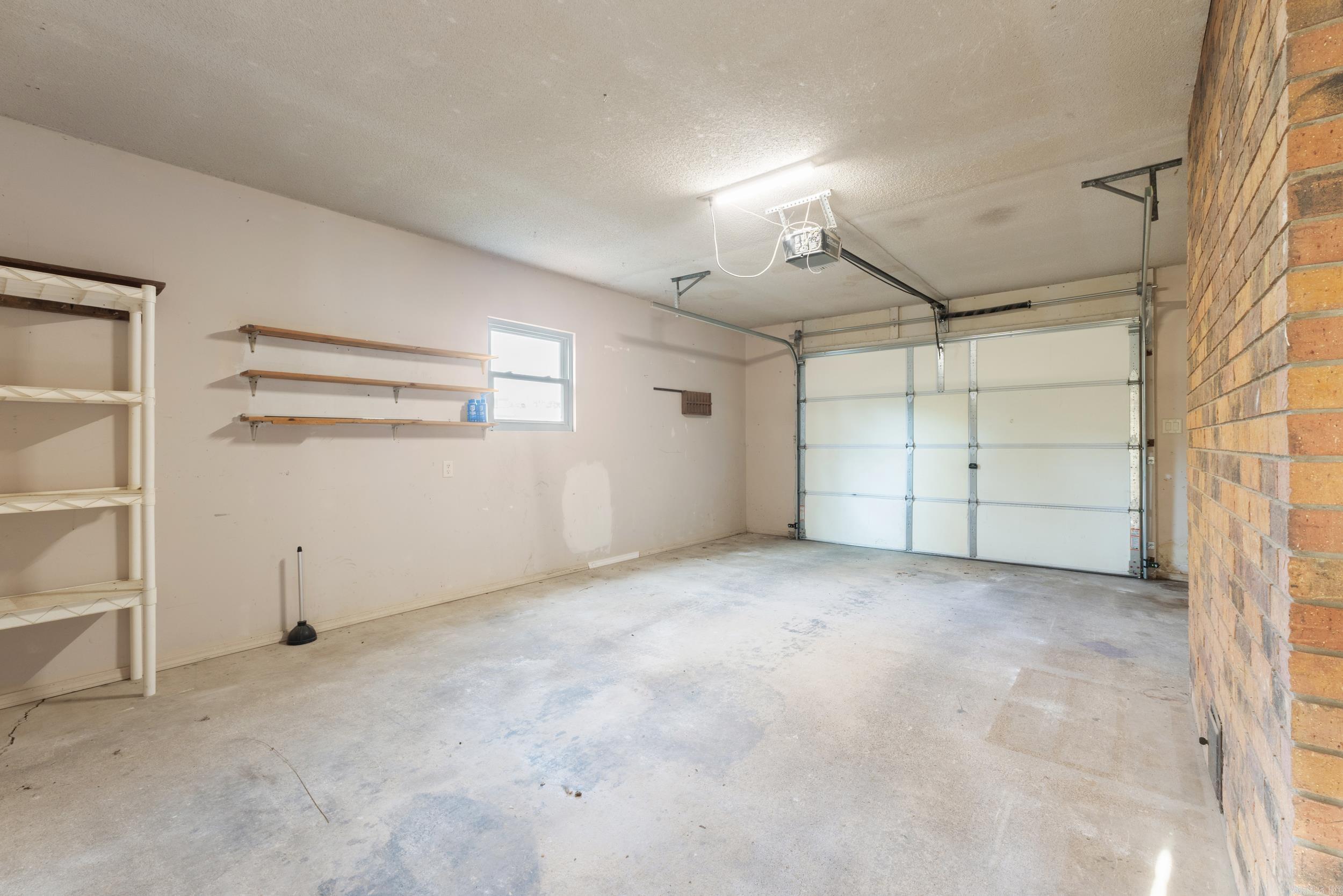 512 Ridgemont Way Property Photo 24