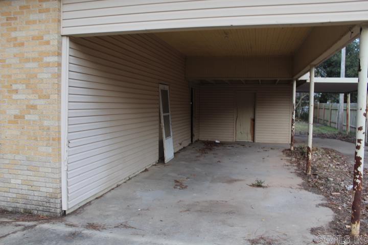 504 Ne 3rd Street Property Photo 4