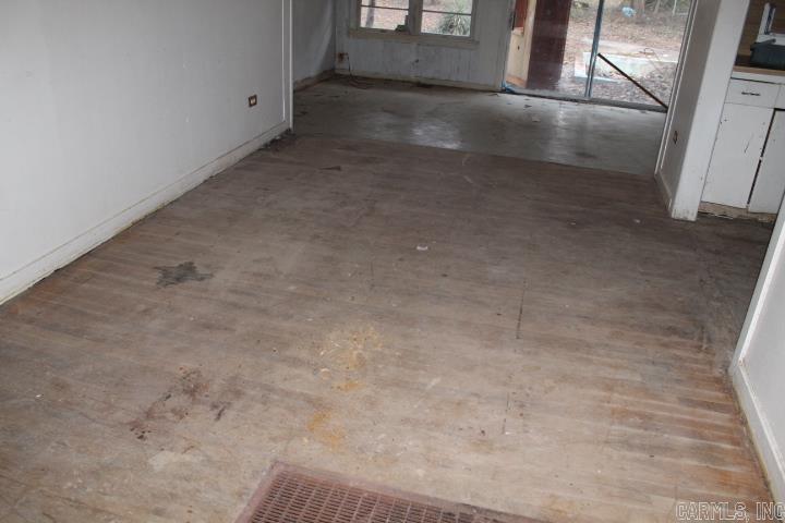 504 Ne 3rd Street Property Photo 16