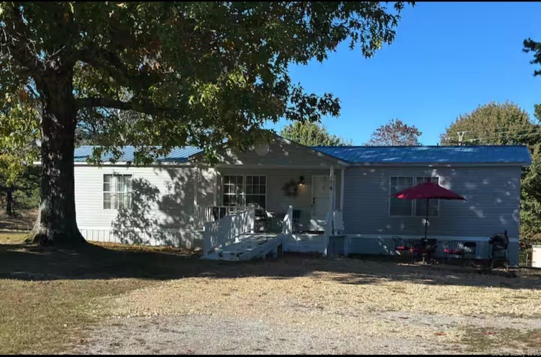 174 E 16 Highway Property Photo 1